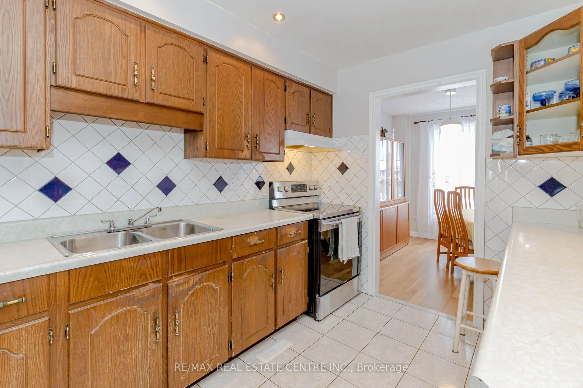 4155 Dursley Crescent