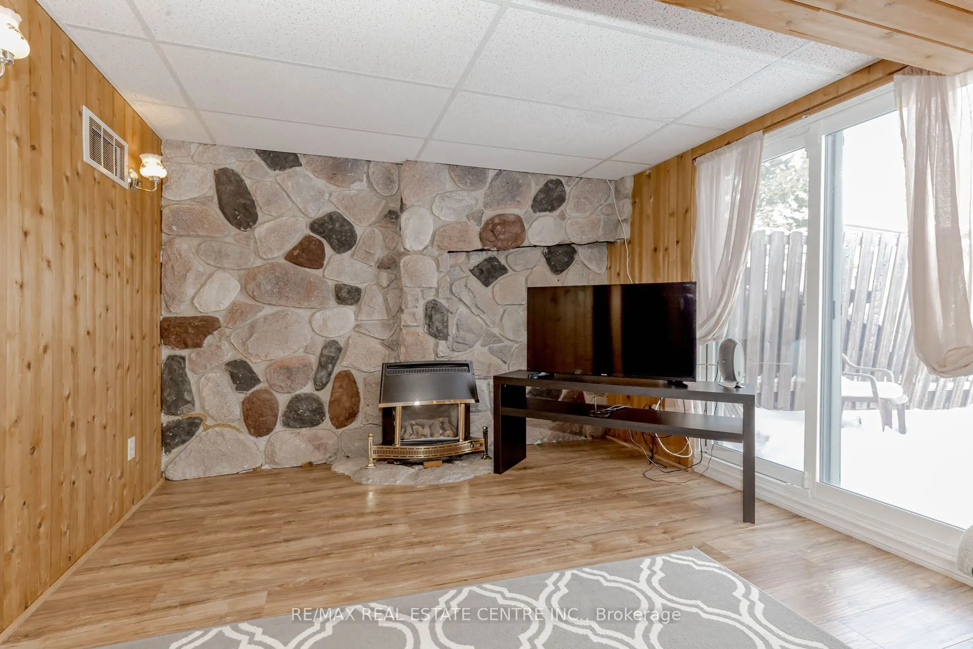 4155 Dursley Crescent