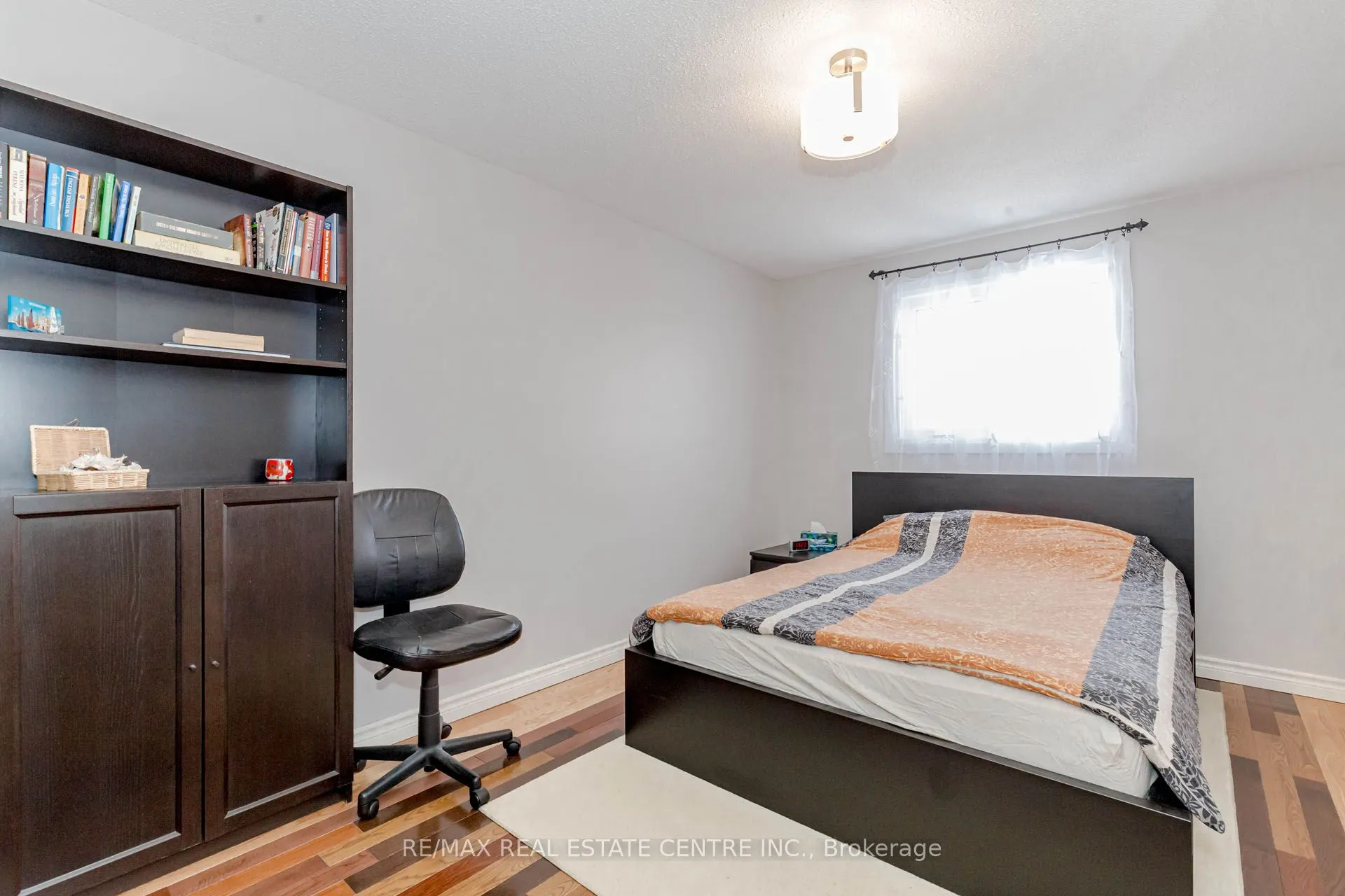 4155 Dursley Crescent