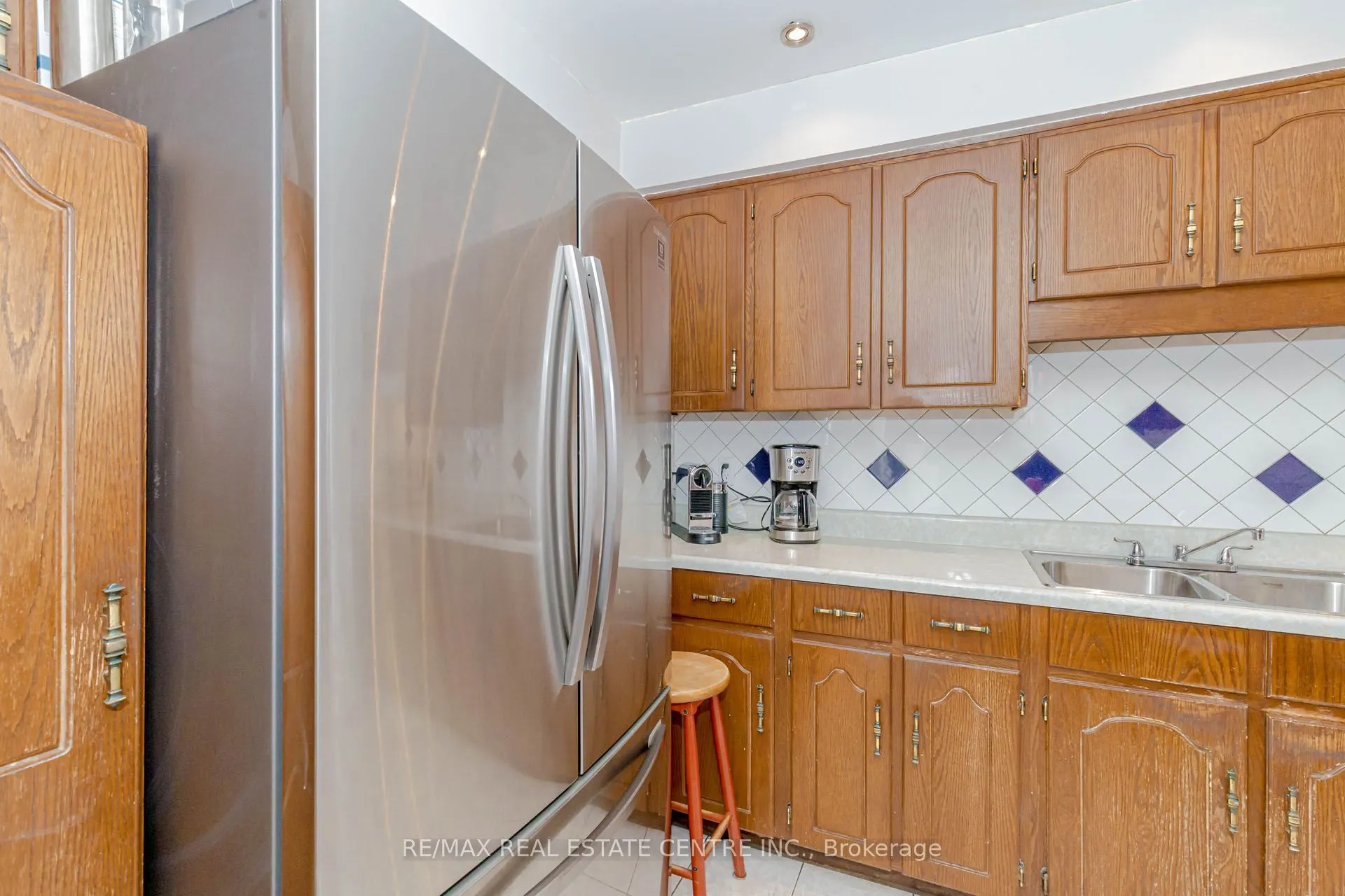 4155 Dursley Crescent