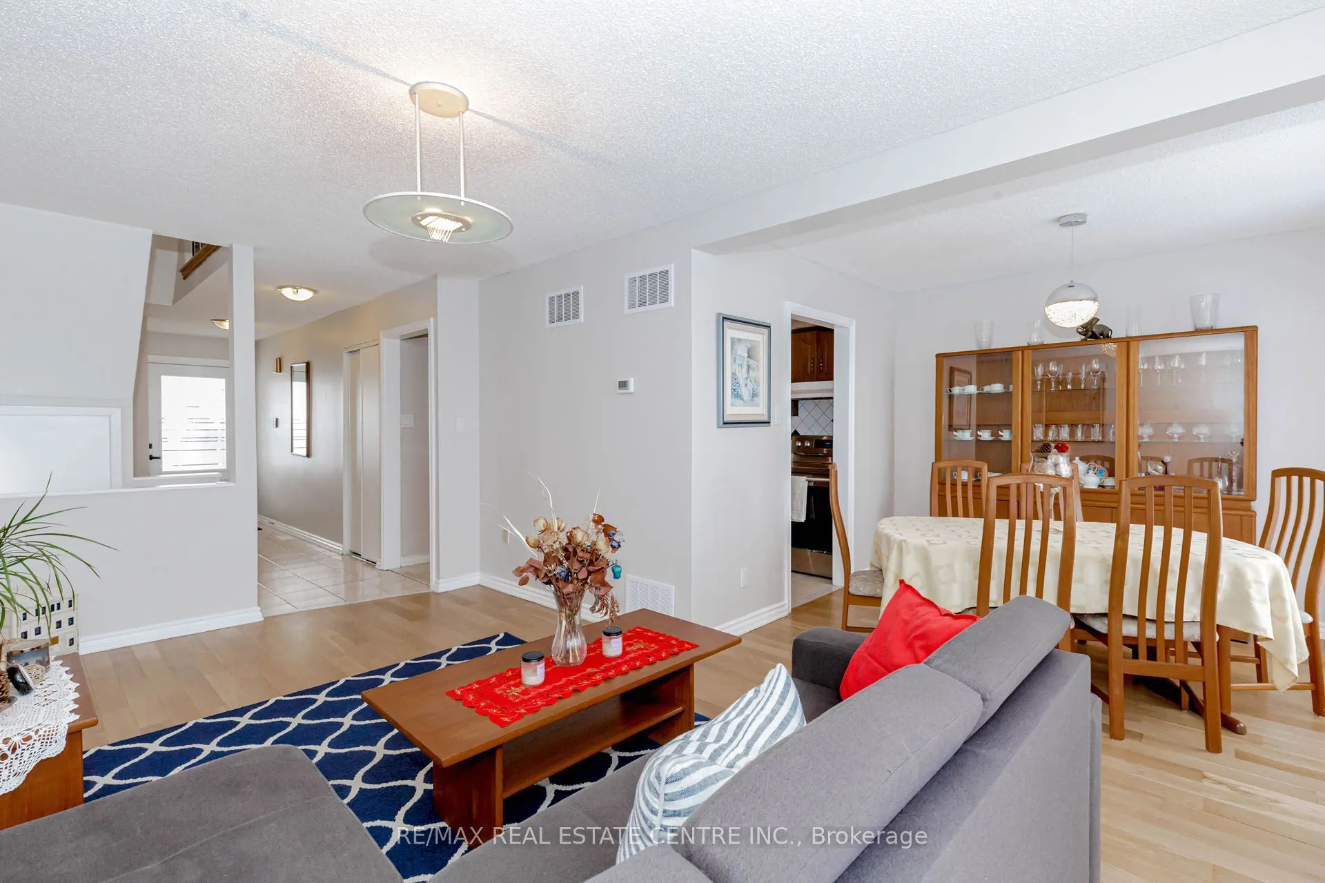 4155 Dursley Crescent