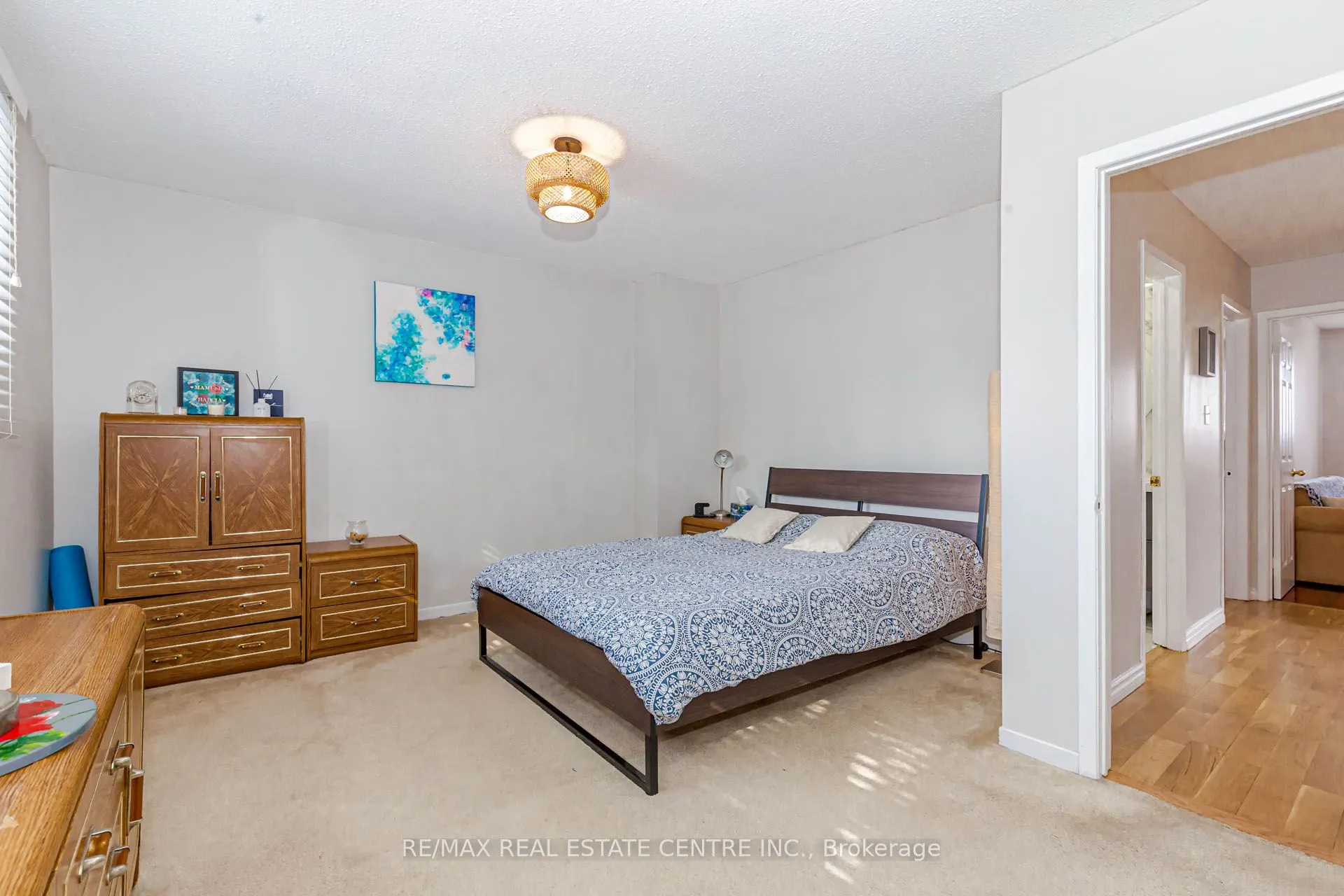 4155 Dursley Crescent