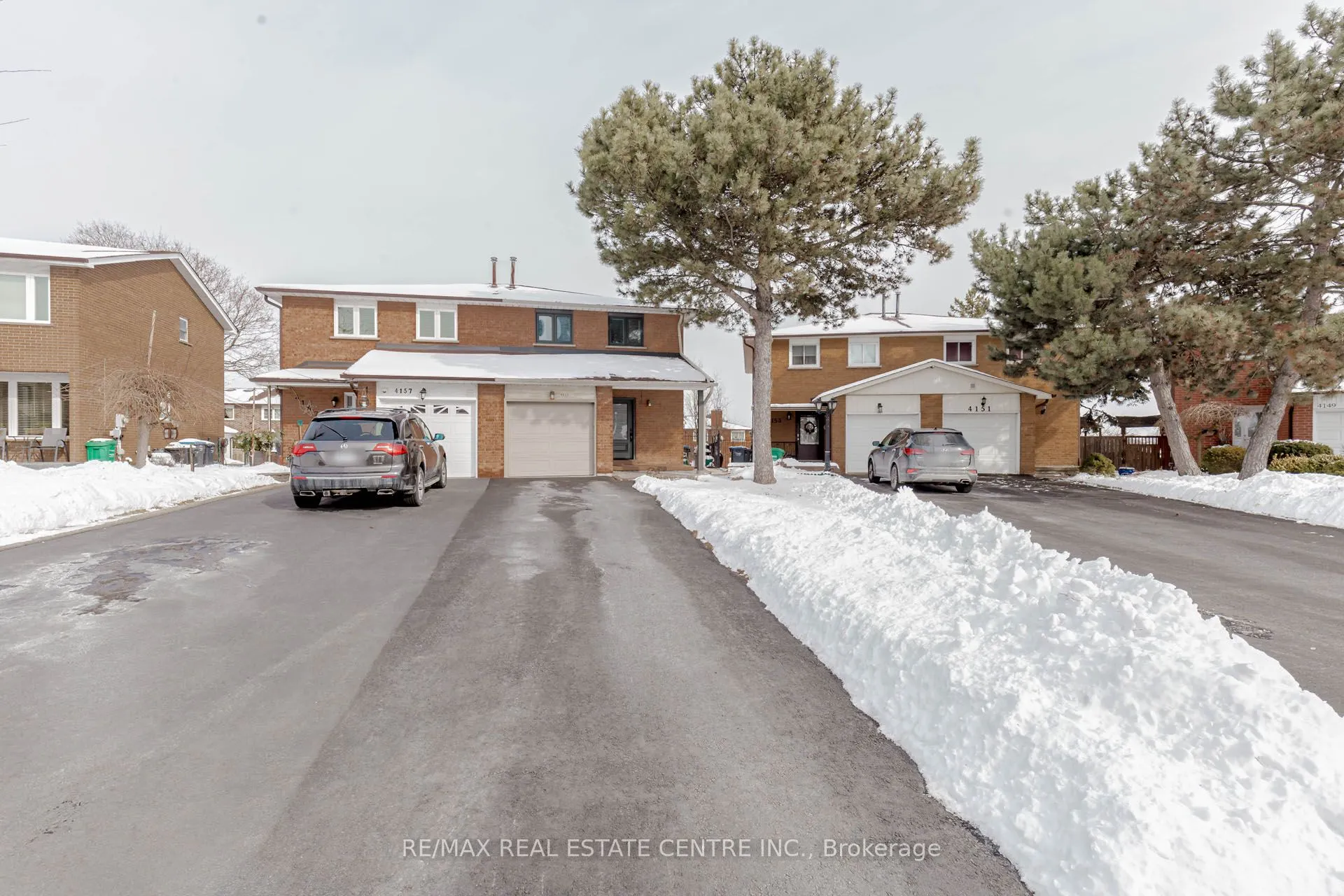 4155 Dursley Crescent
