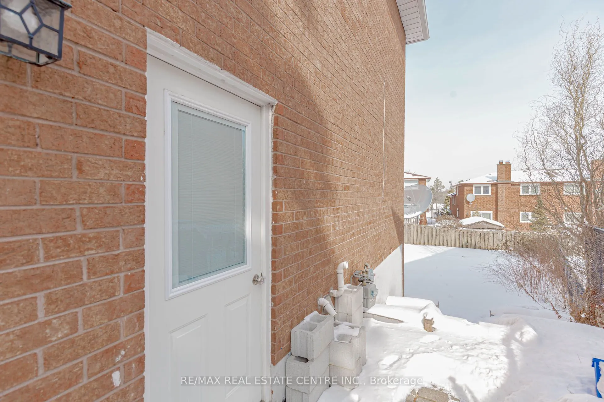 4155 Dursley Crescent