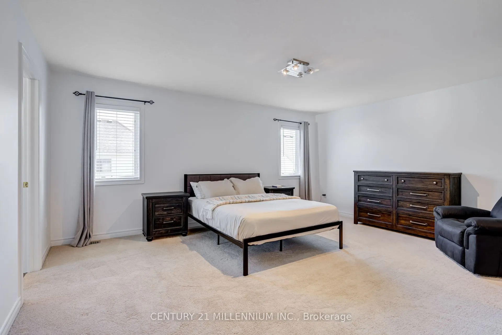 82 Wardlaw Avenue