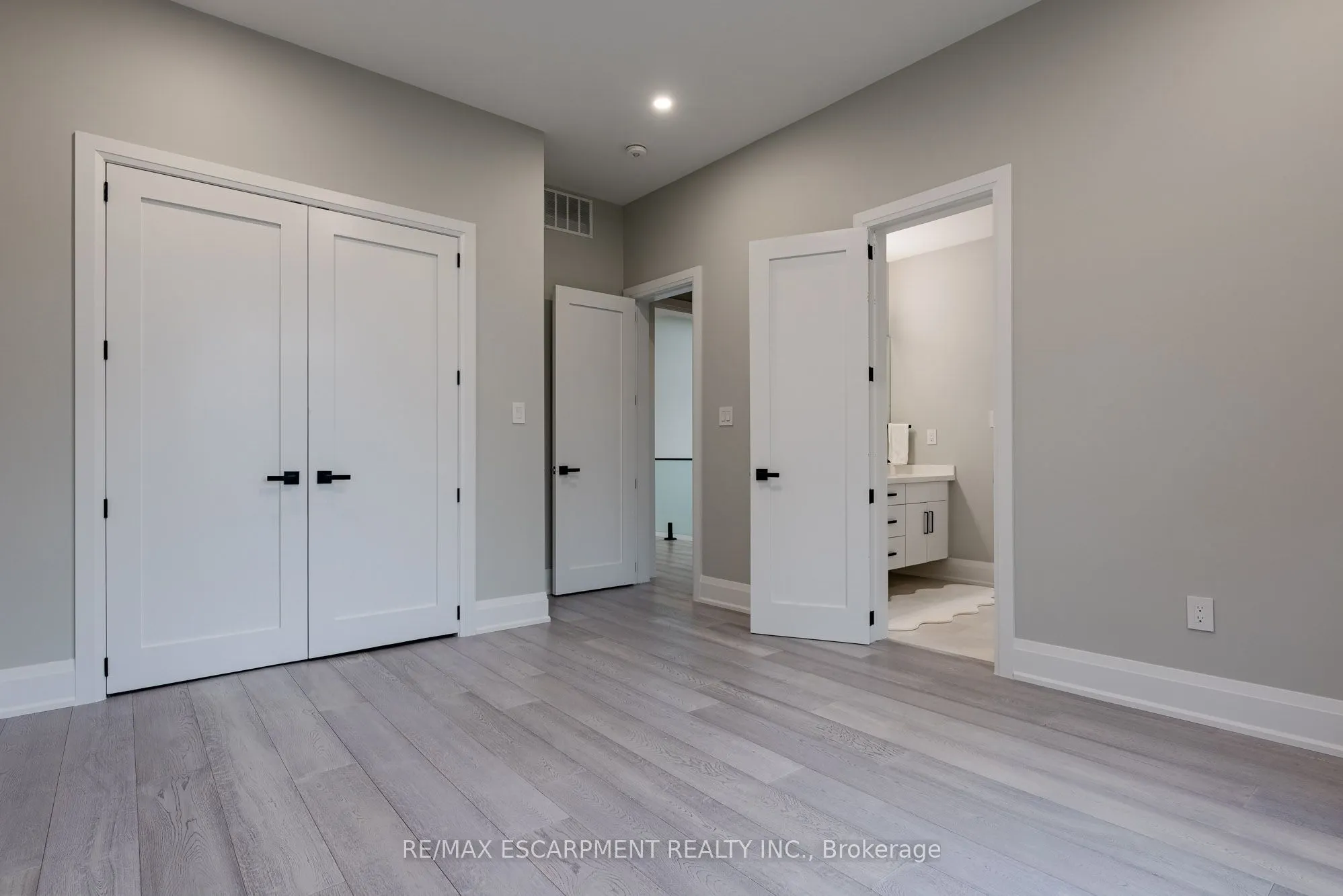 2110 Stonehouse Crescent