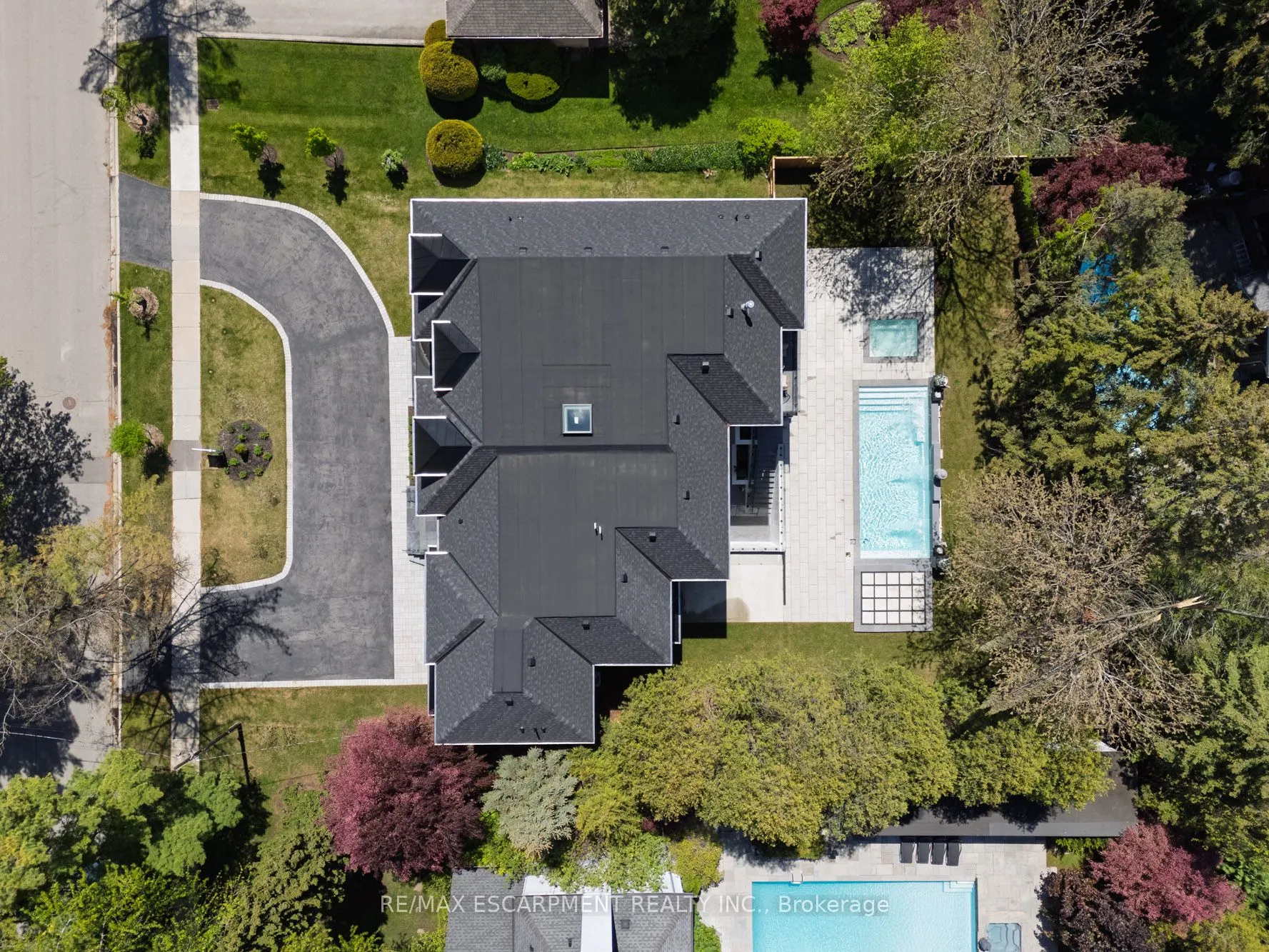 2110 Stonehouse Crescent