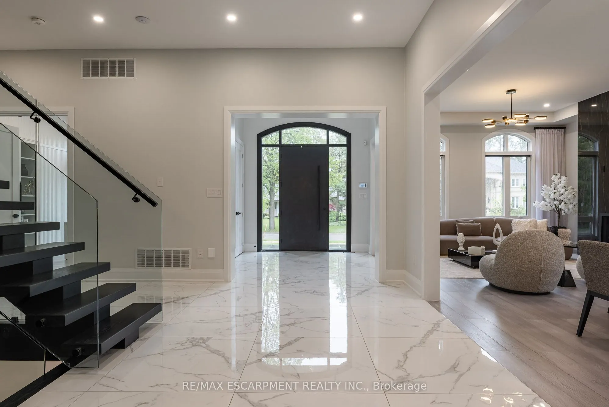 2110 Stonehouse Crescent
