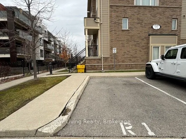 3120 Boxford Crescent, #6