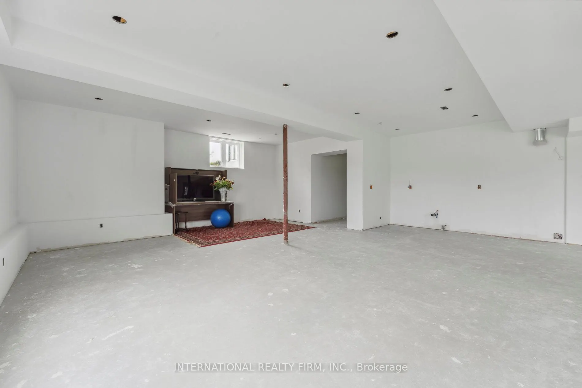 19769 Willoughby Road
