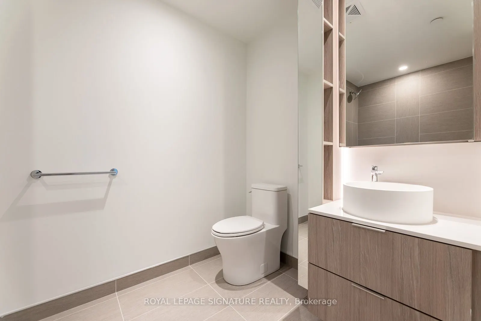 28 Ann Street, #914