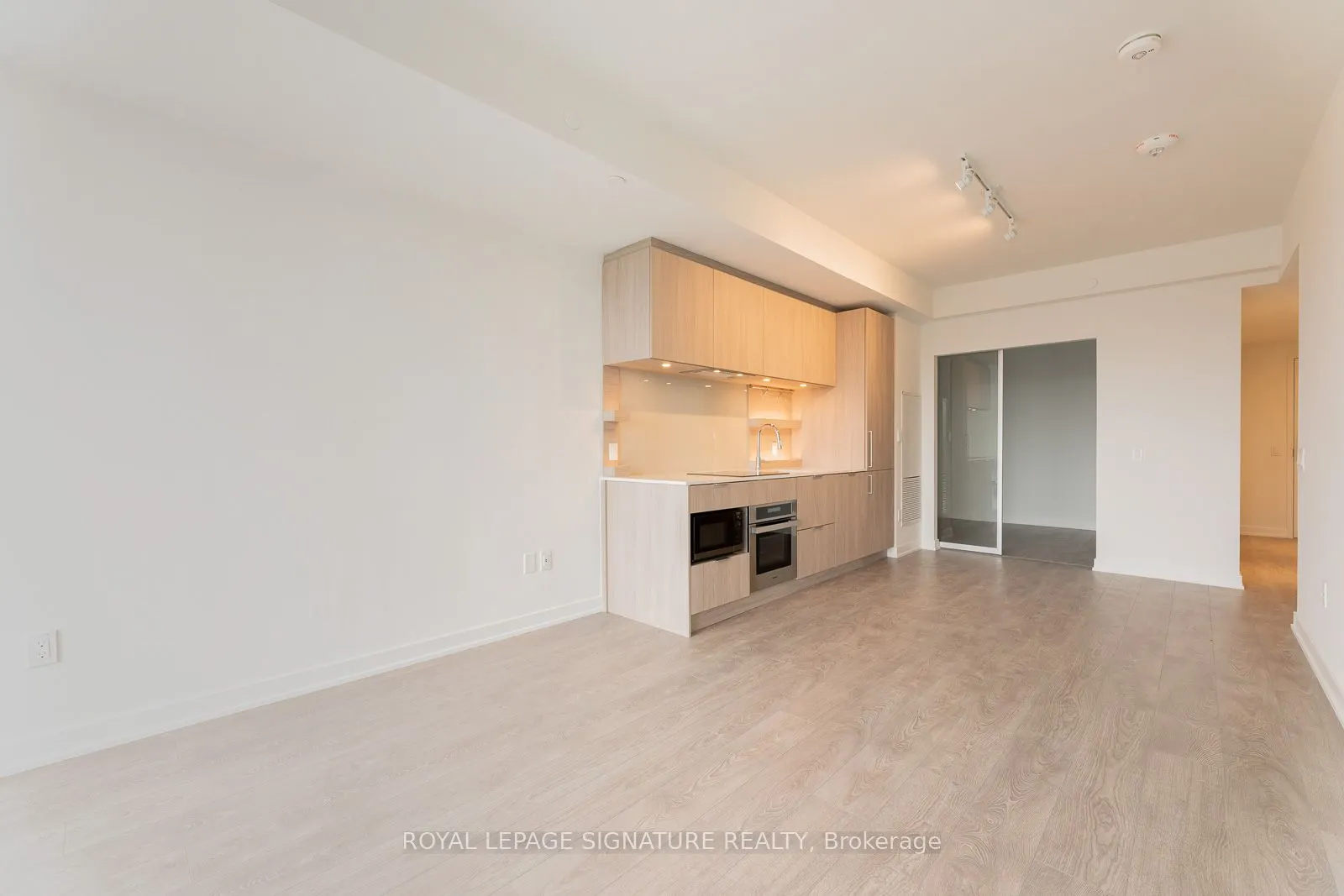 28 Ann Street, #914