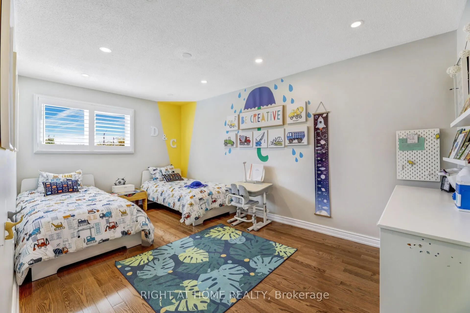 2837 Kingsberry Crescent