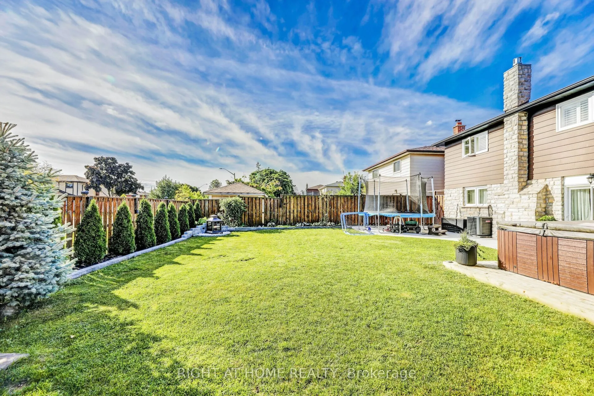 2837 Kingsberry Crescent