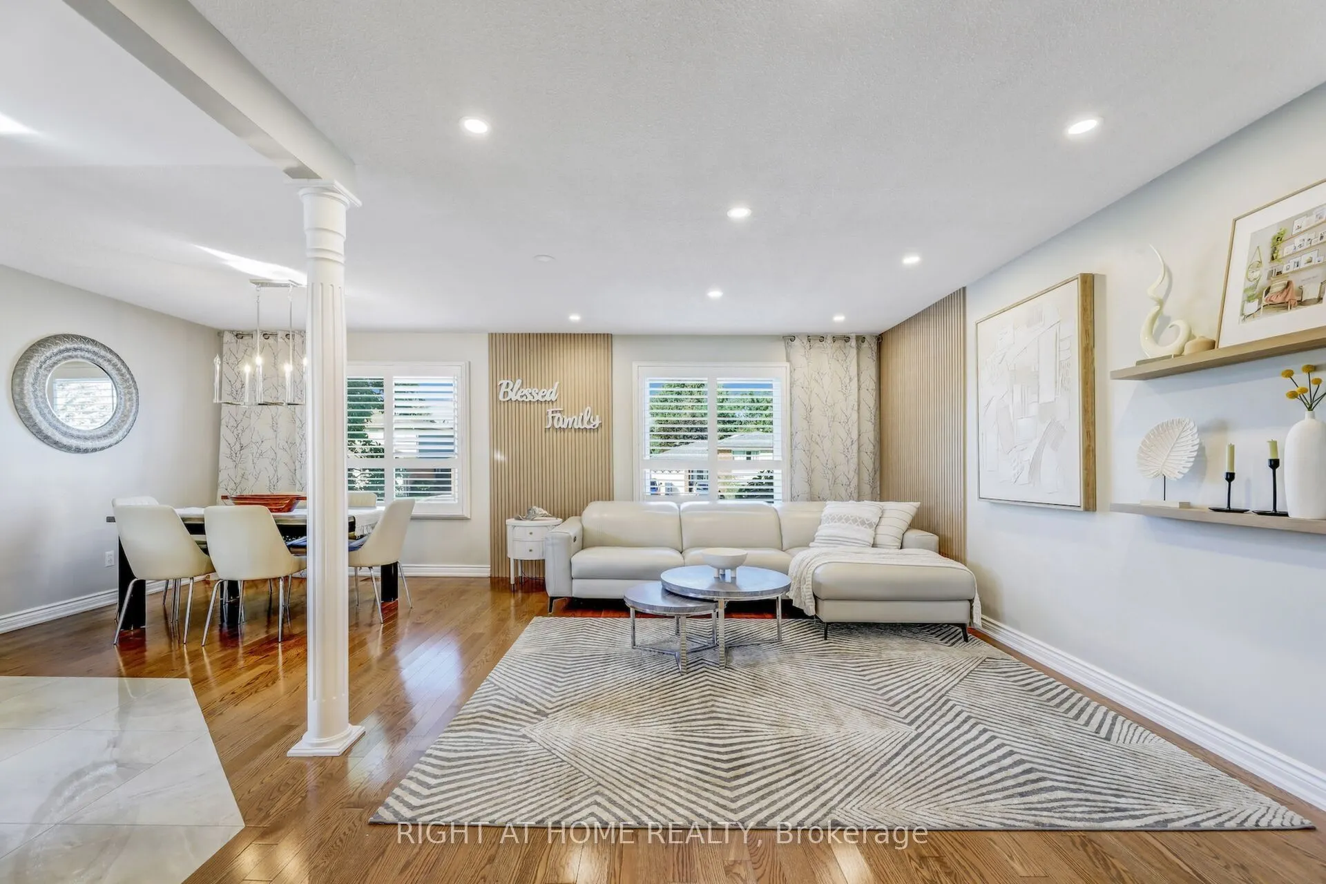 2837 Kingsberry Crescent