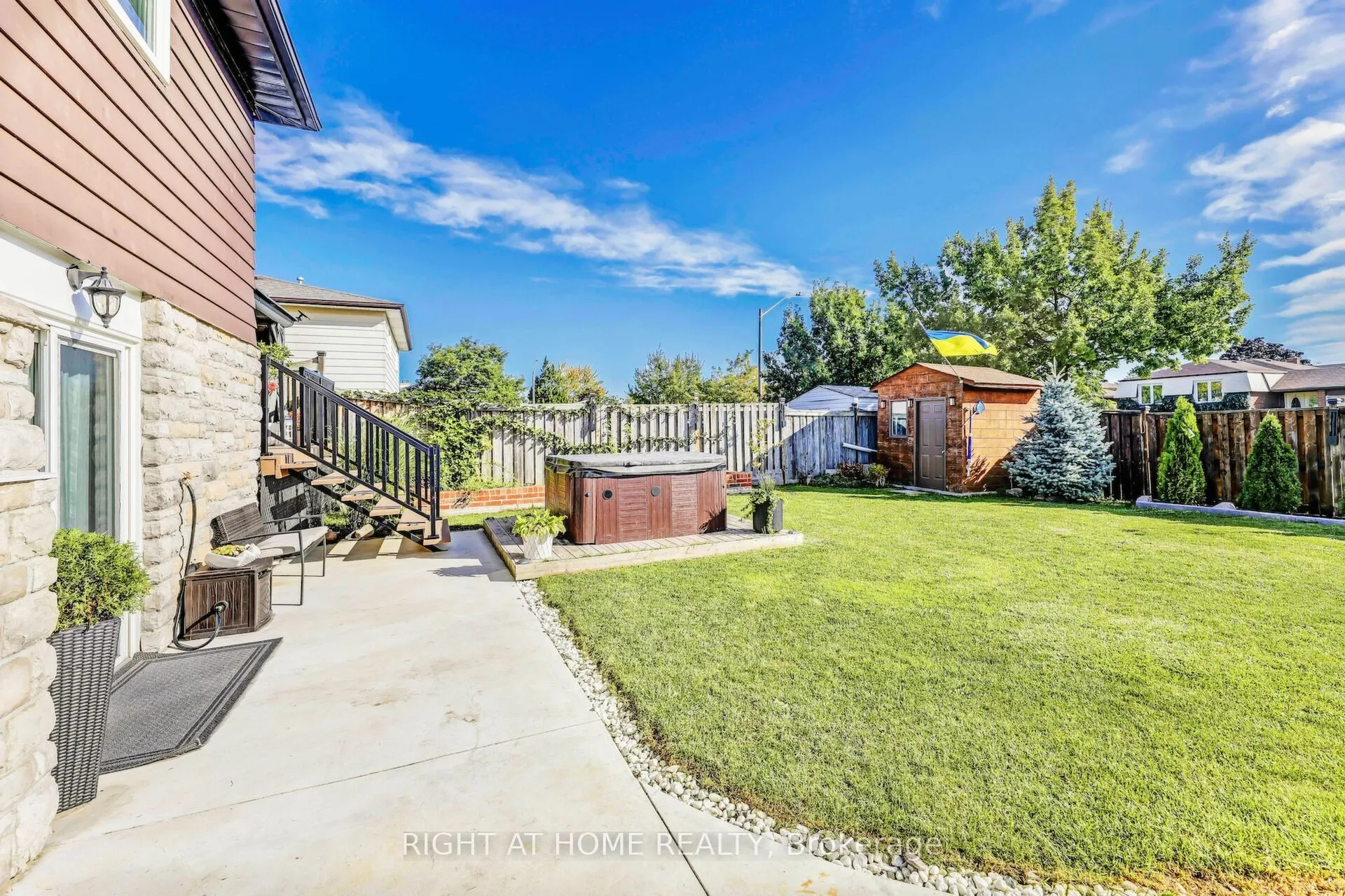 2837 Kingsberry Crescent