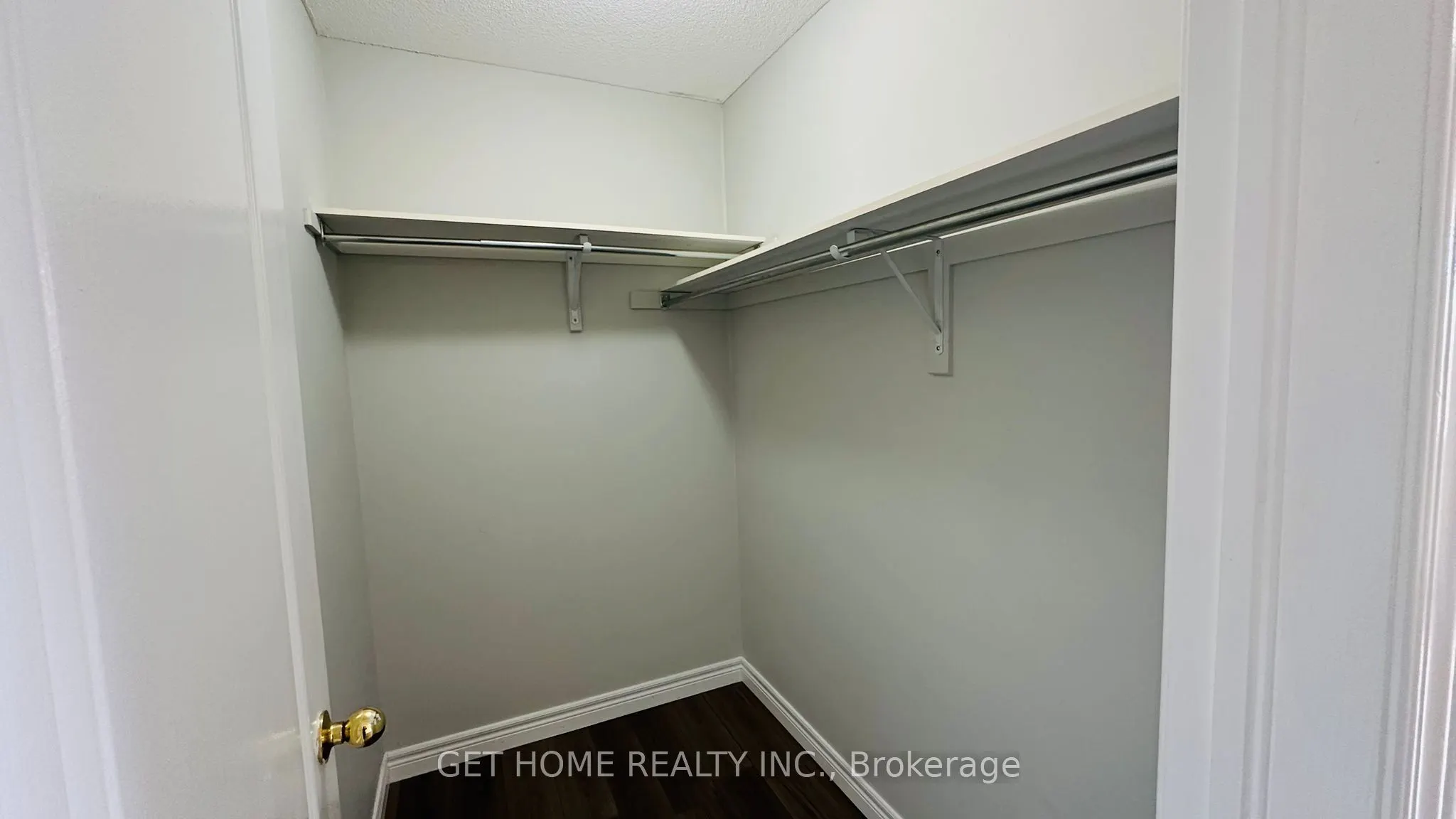 1015 Galesway Boulevard, #6