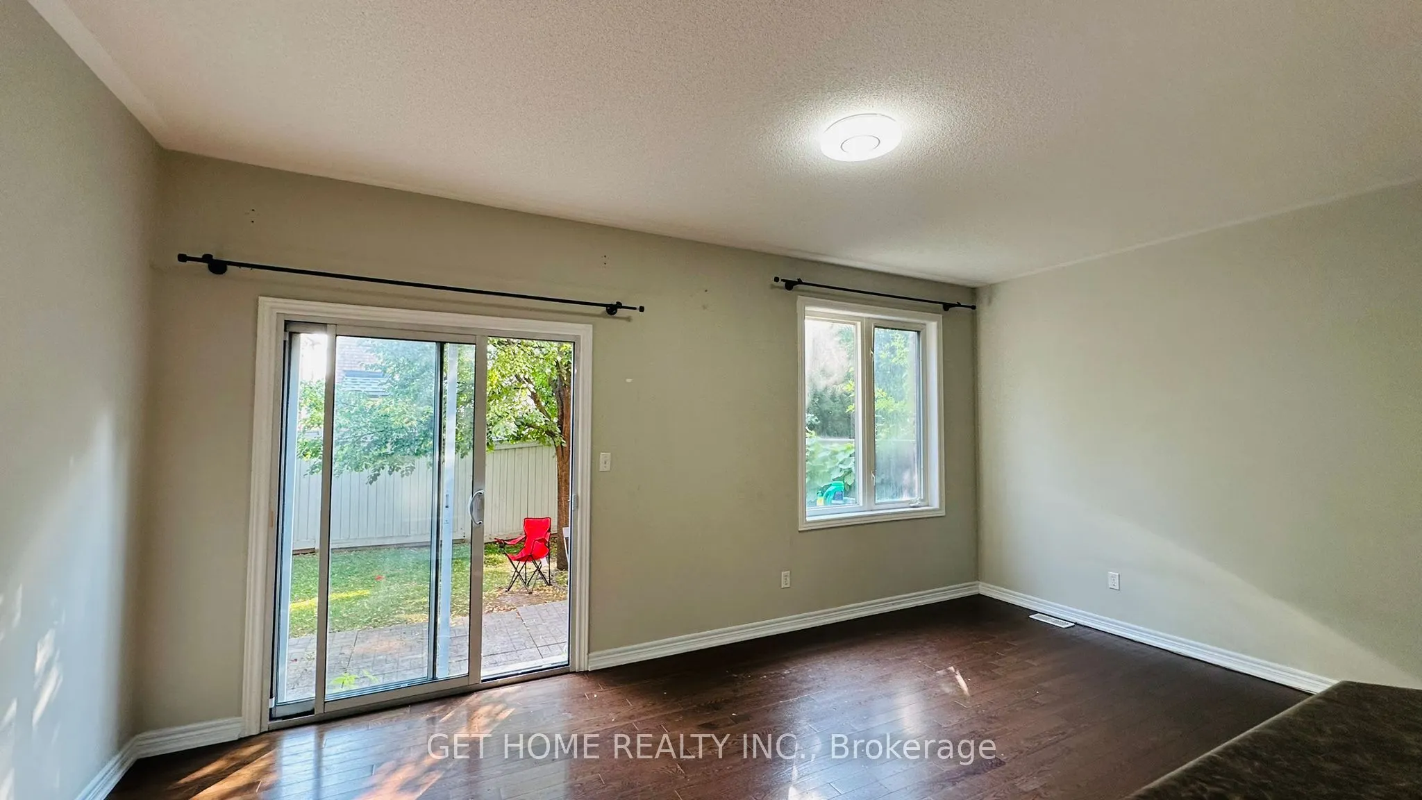 1015 Galesway Boulevard, #6
