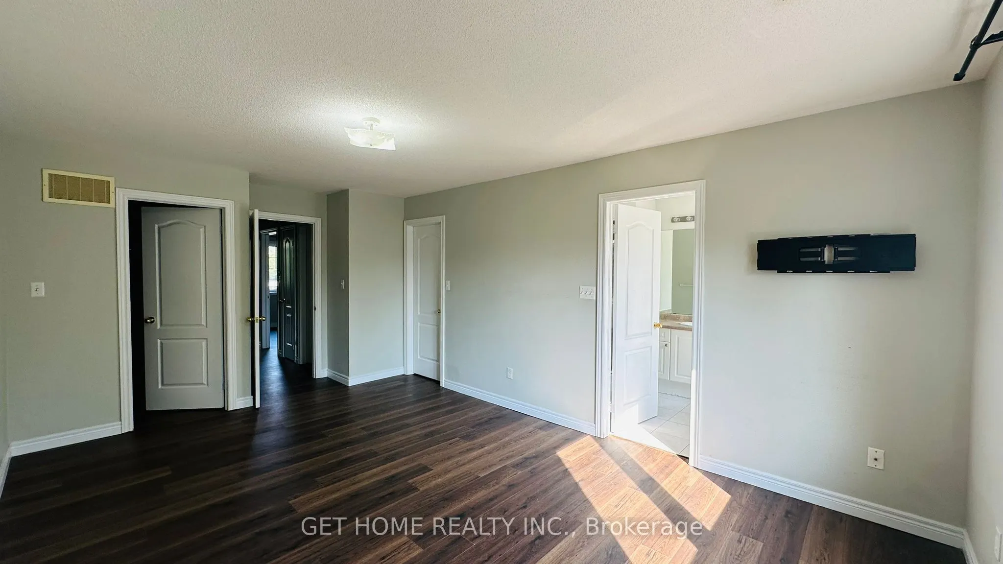 1015 Galesway Boulevard, #6