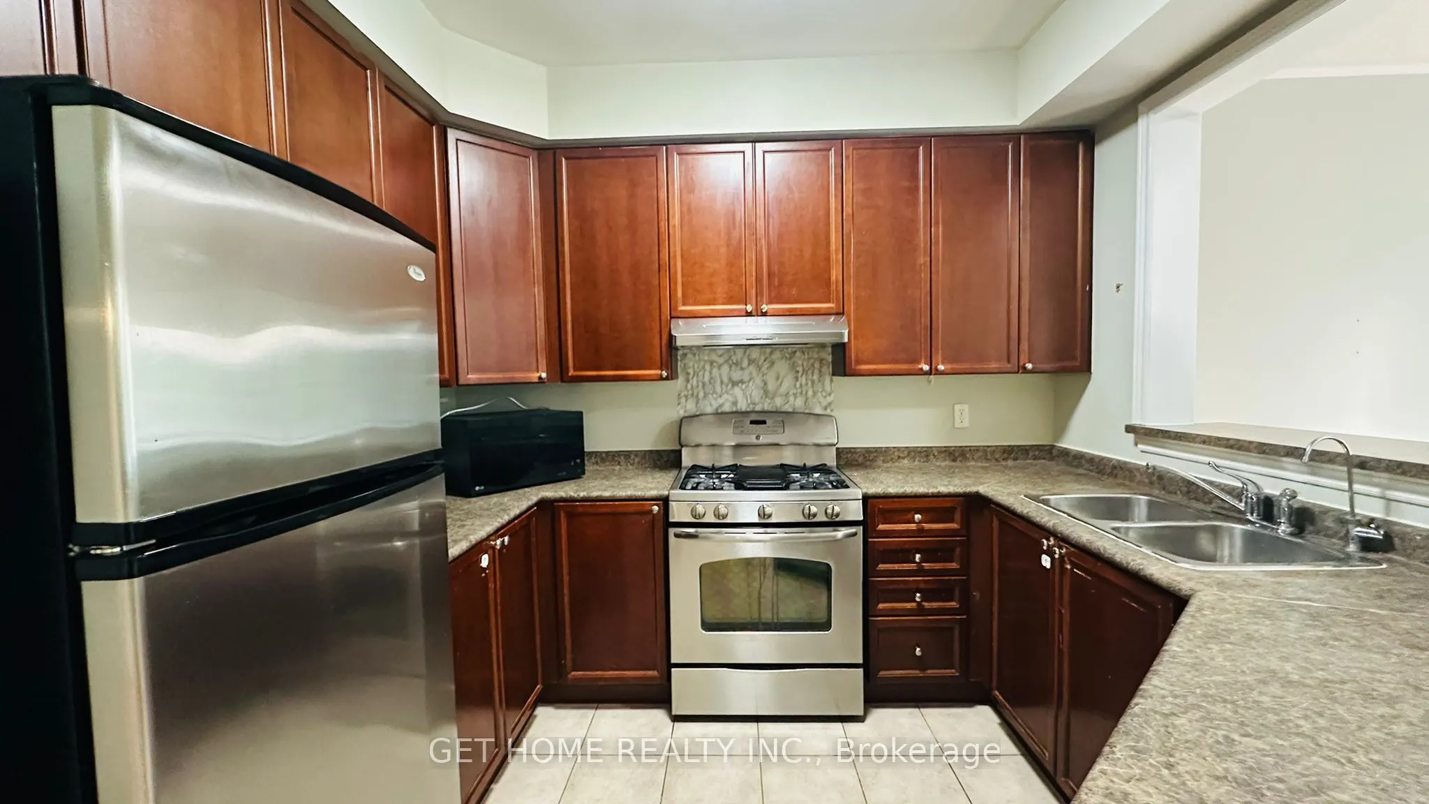 1015 Galesway Boulevard, #6