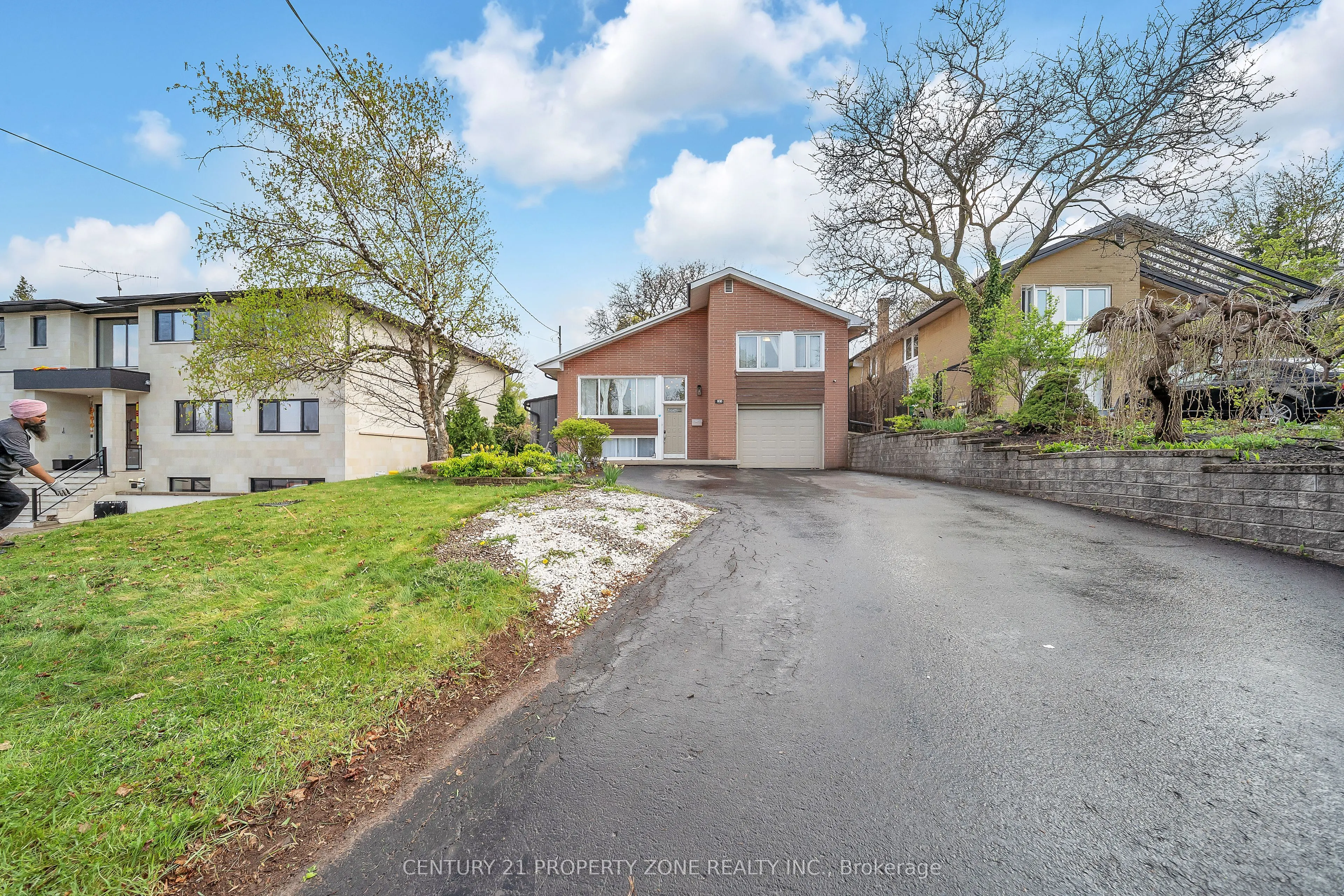 122 Vista Boulevard