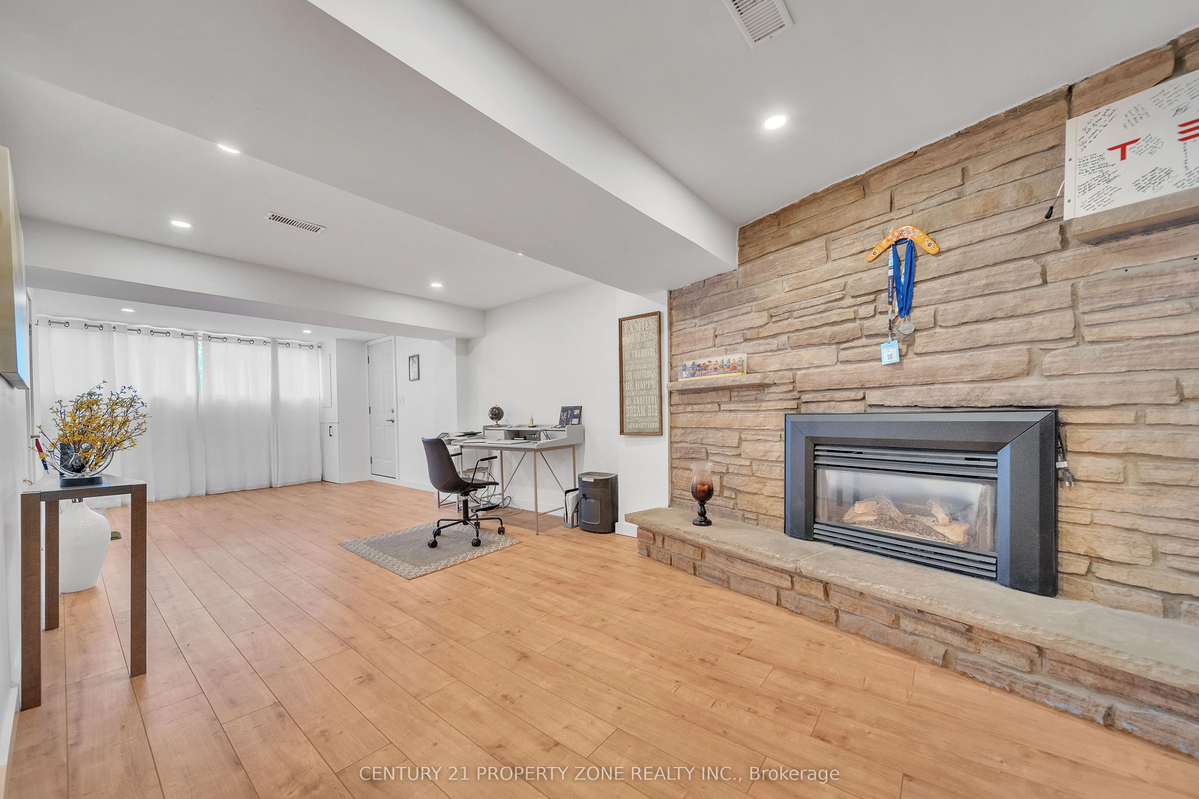122 Vista Boulevard