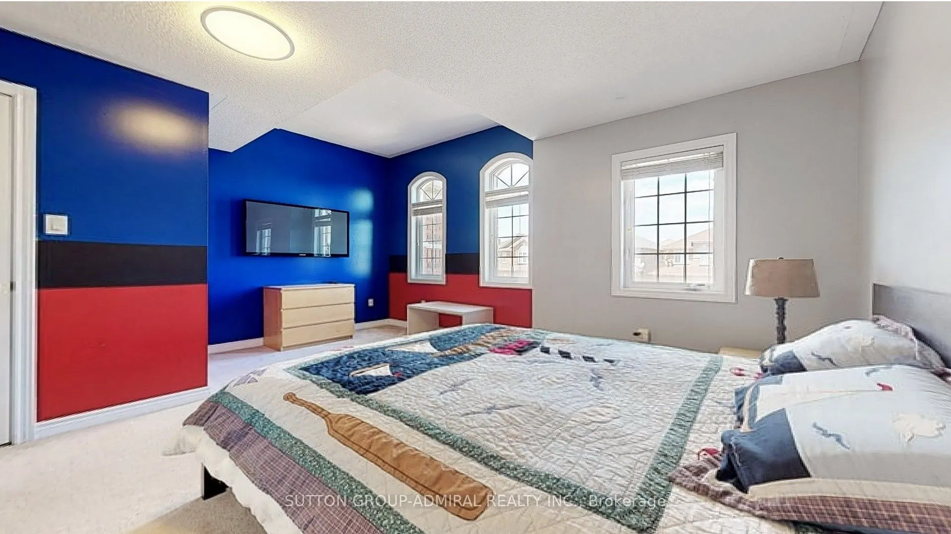 13 Fallgate Drive