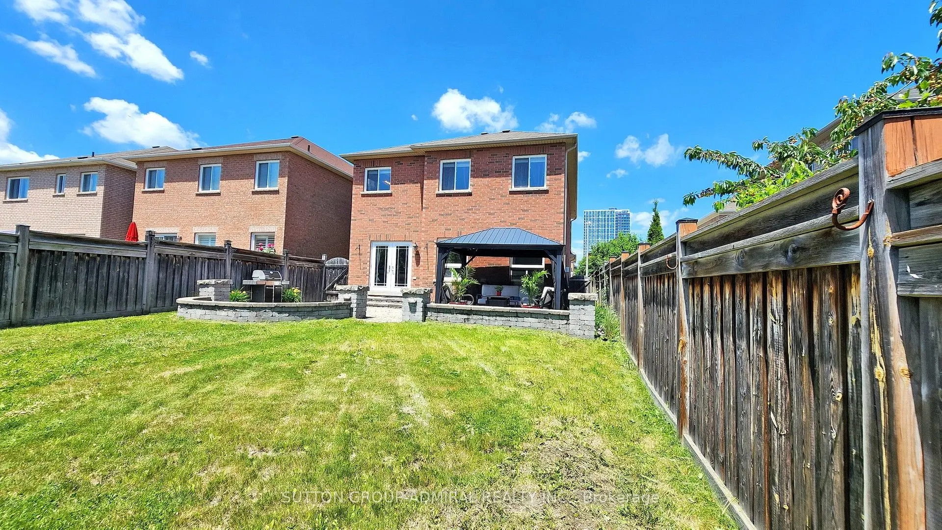 13 Fallgate Drive