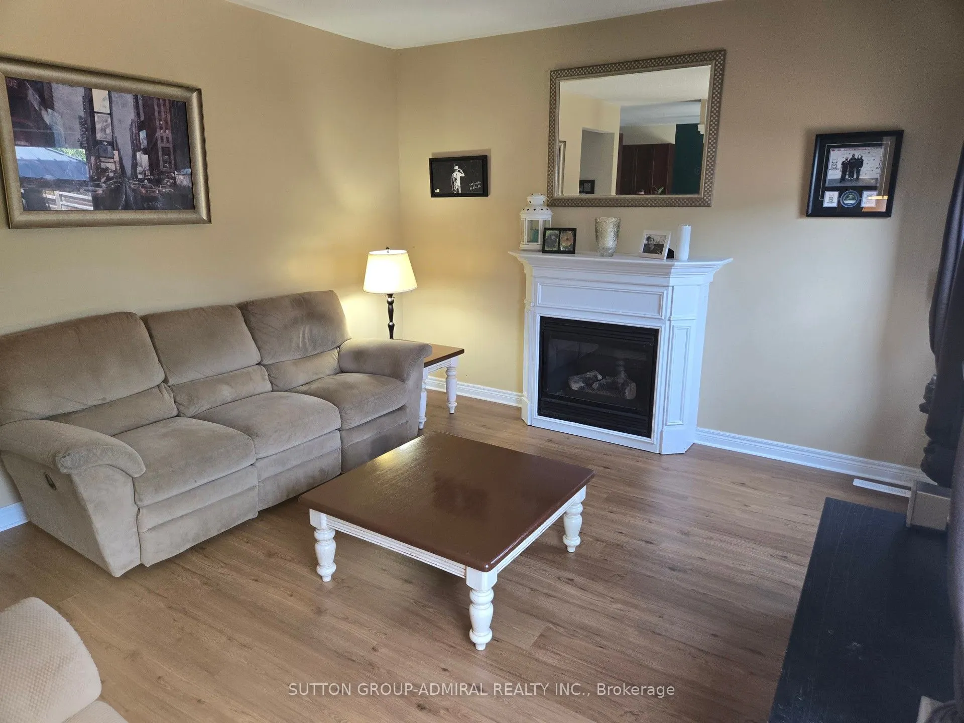 13 Fallgate Drive