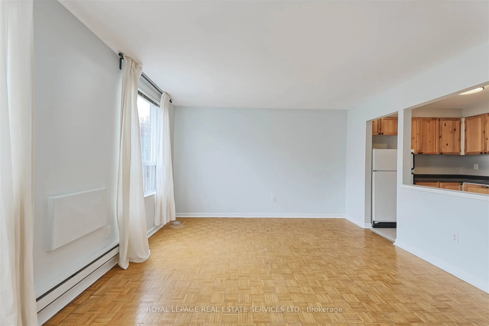 2875 Bloor Street W, #Back