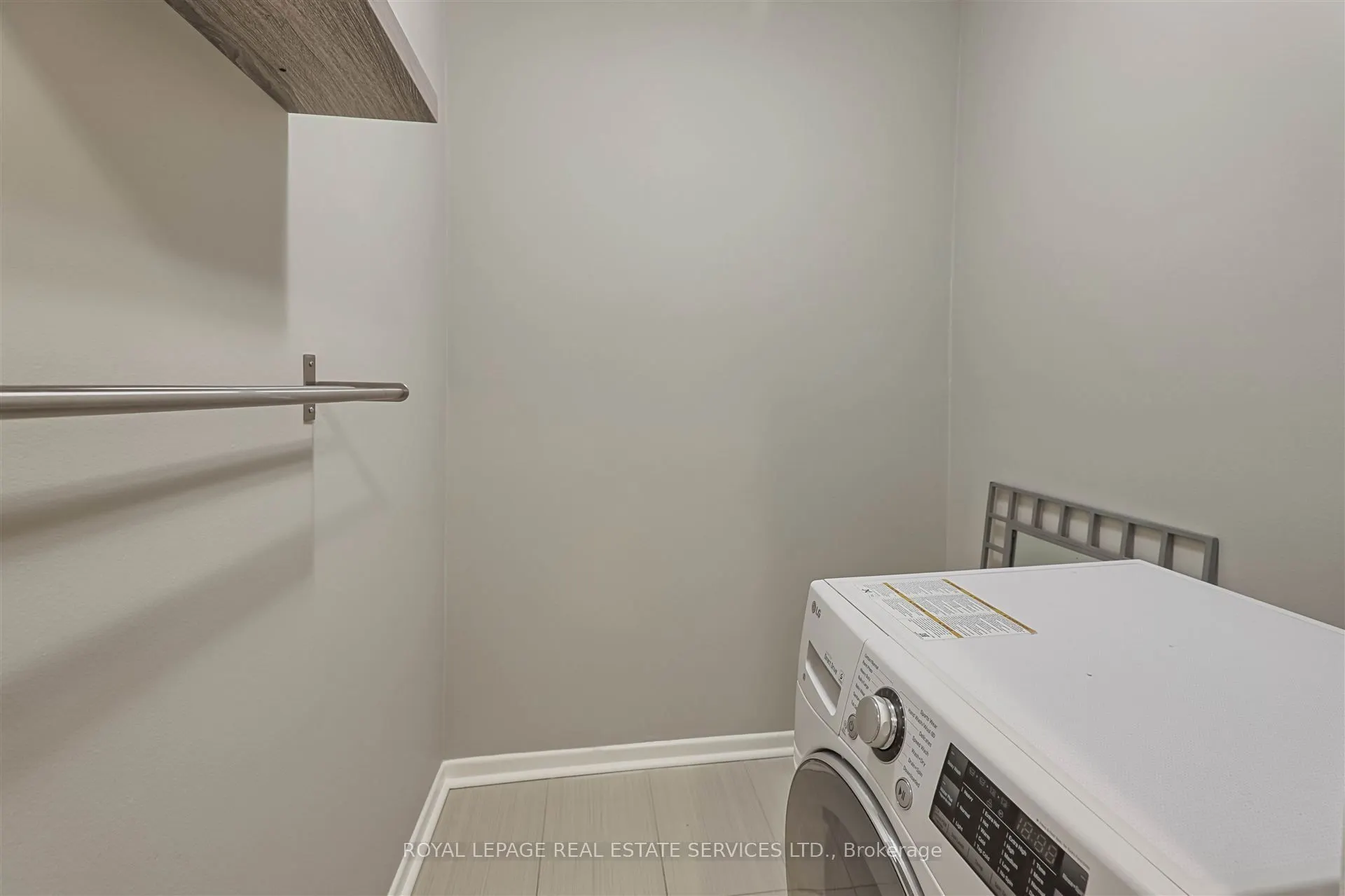 2875 Bloor Street W, #Back