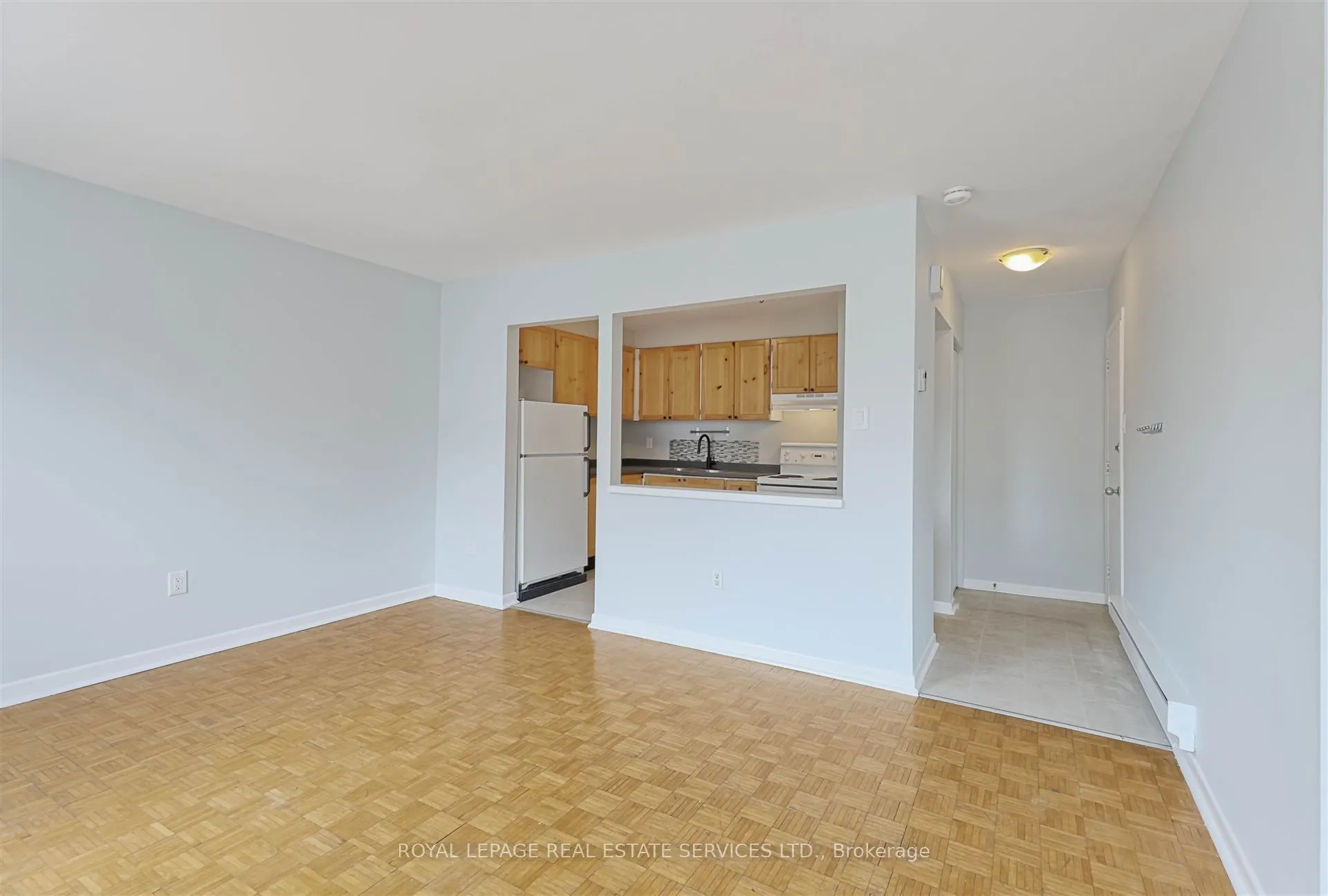 2875 Bloor Street W, #Back