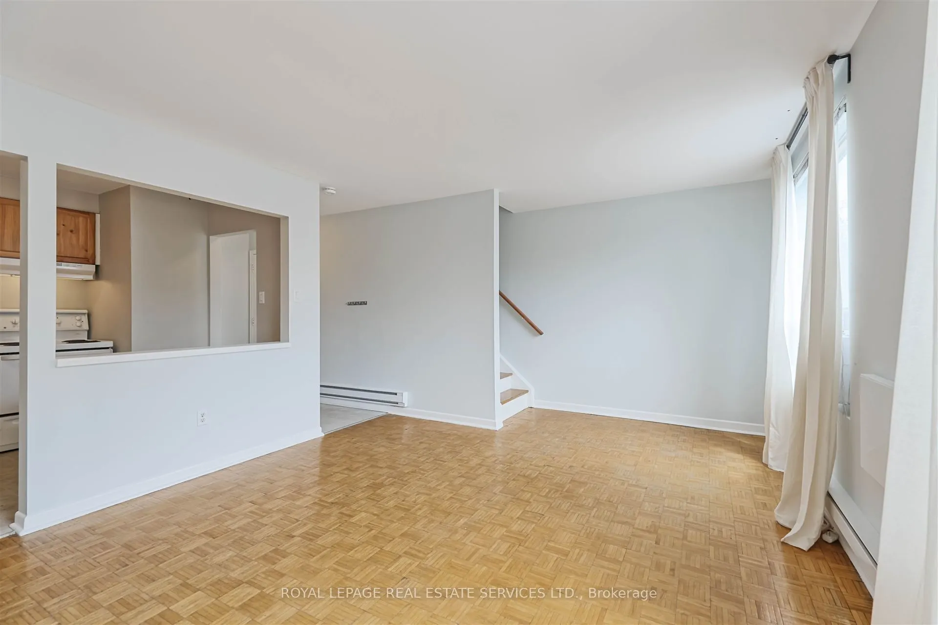2875 Bloor Street W, #Back