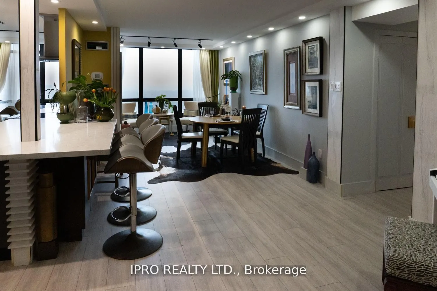 1300 Islington Avenue, #2403