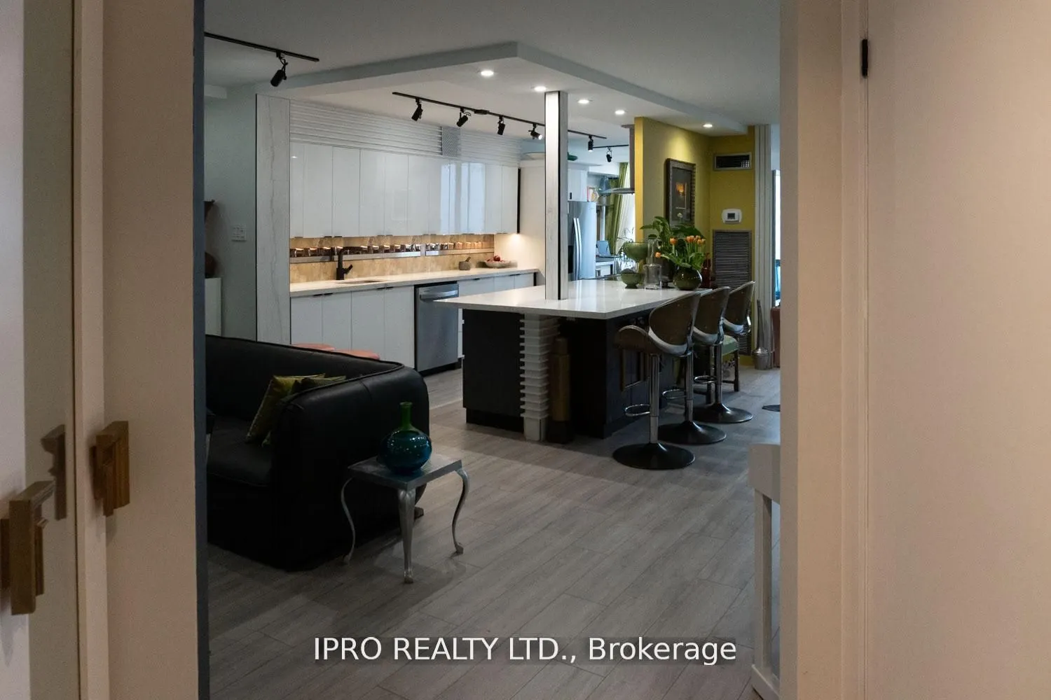 1300 Islington Avenue, #2403