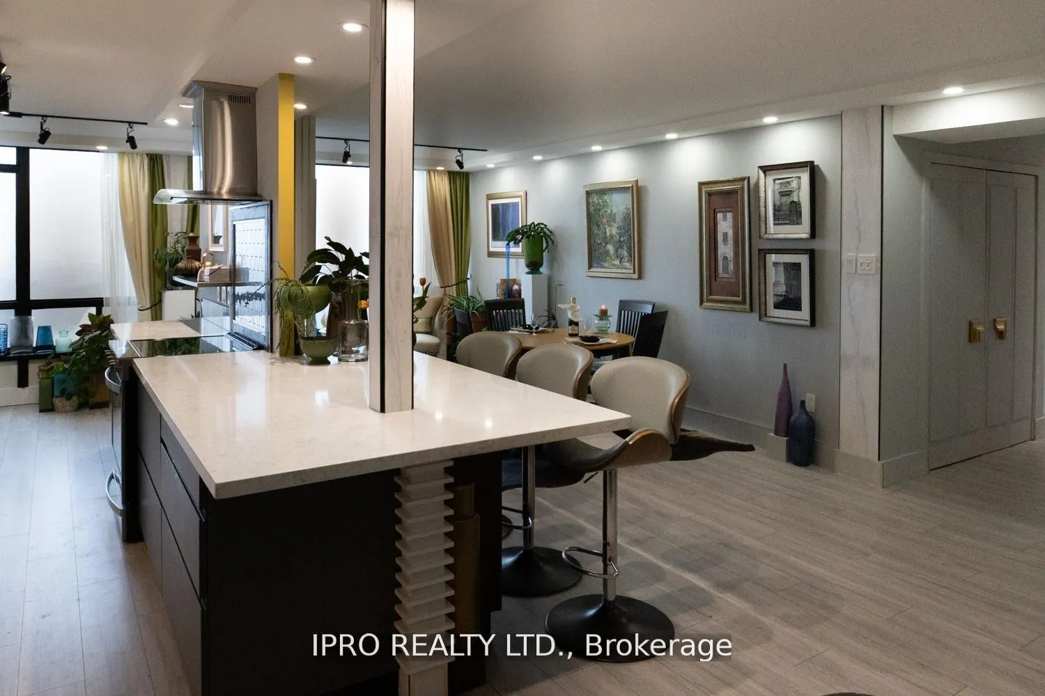 1300 Islington Avenue, #2403