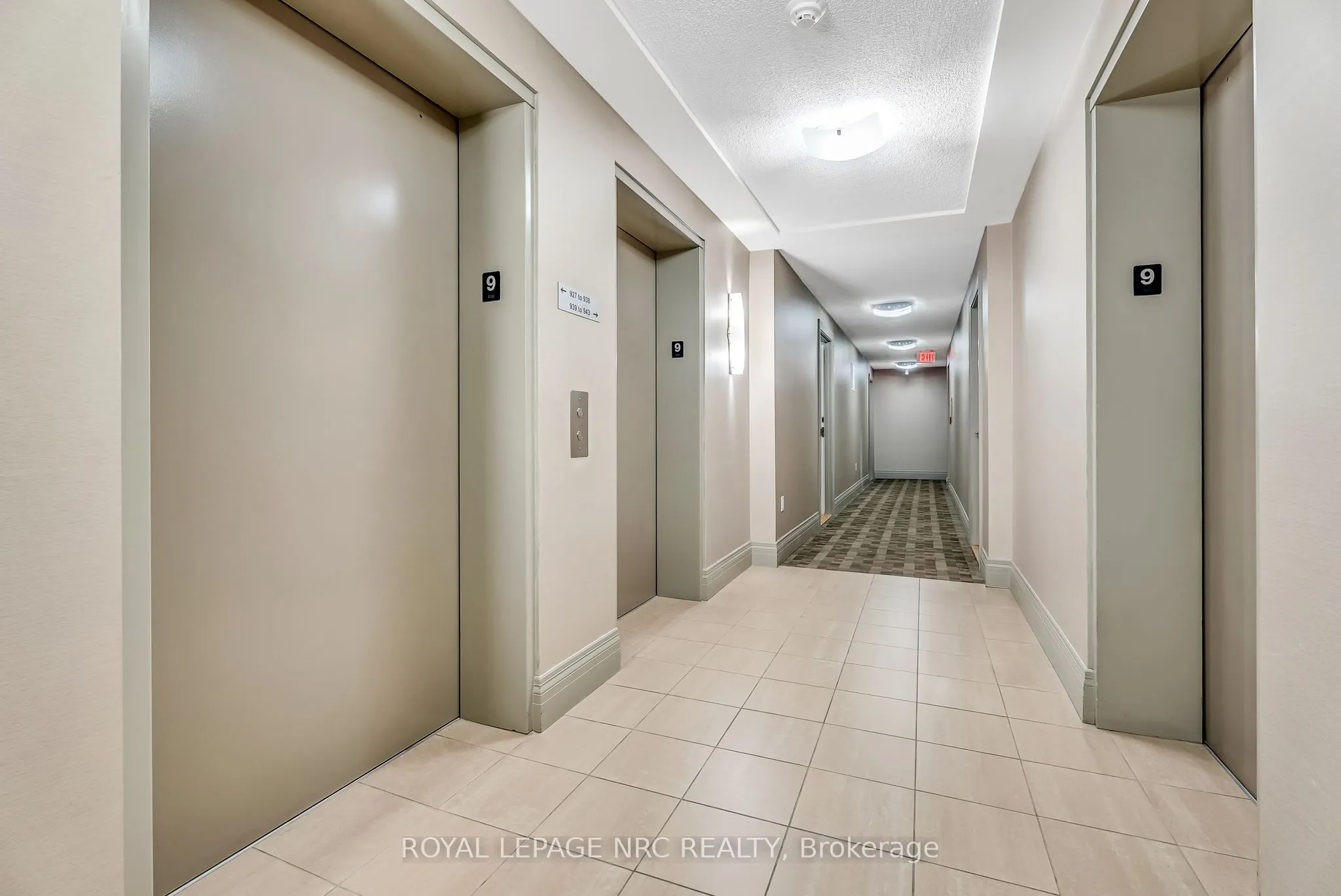 60 Heintzman Street, #933