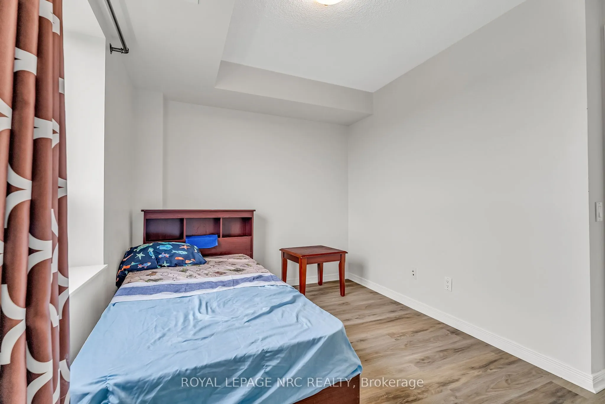 60 Heintzman Street, #933
