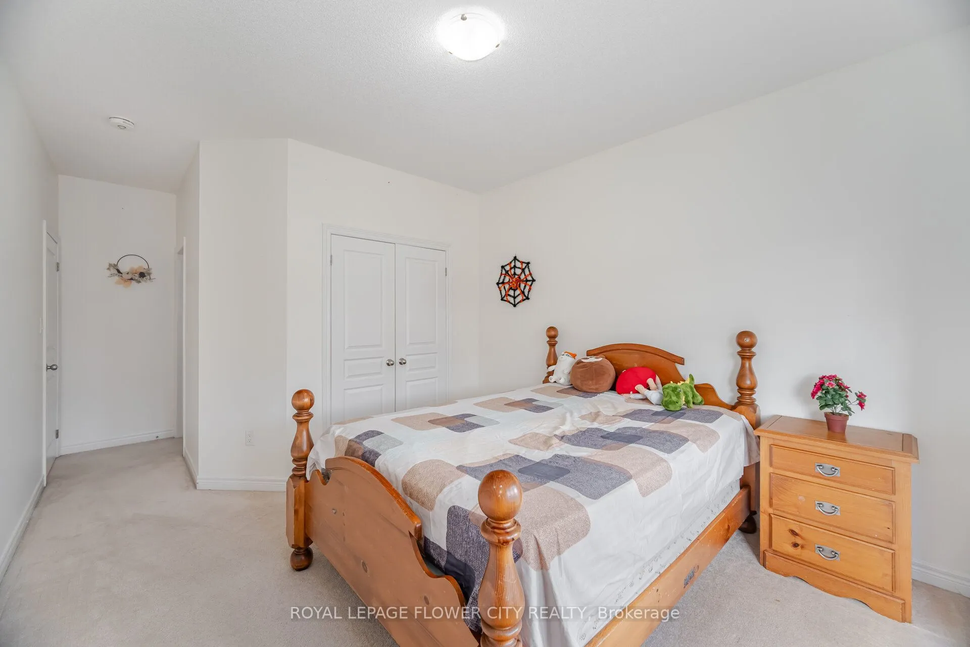 31 O'Connor Crescent