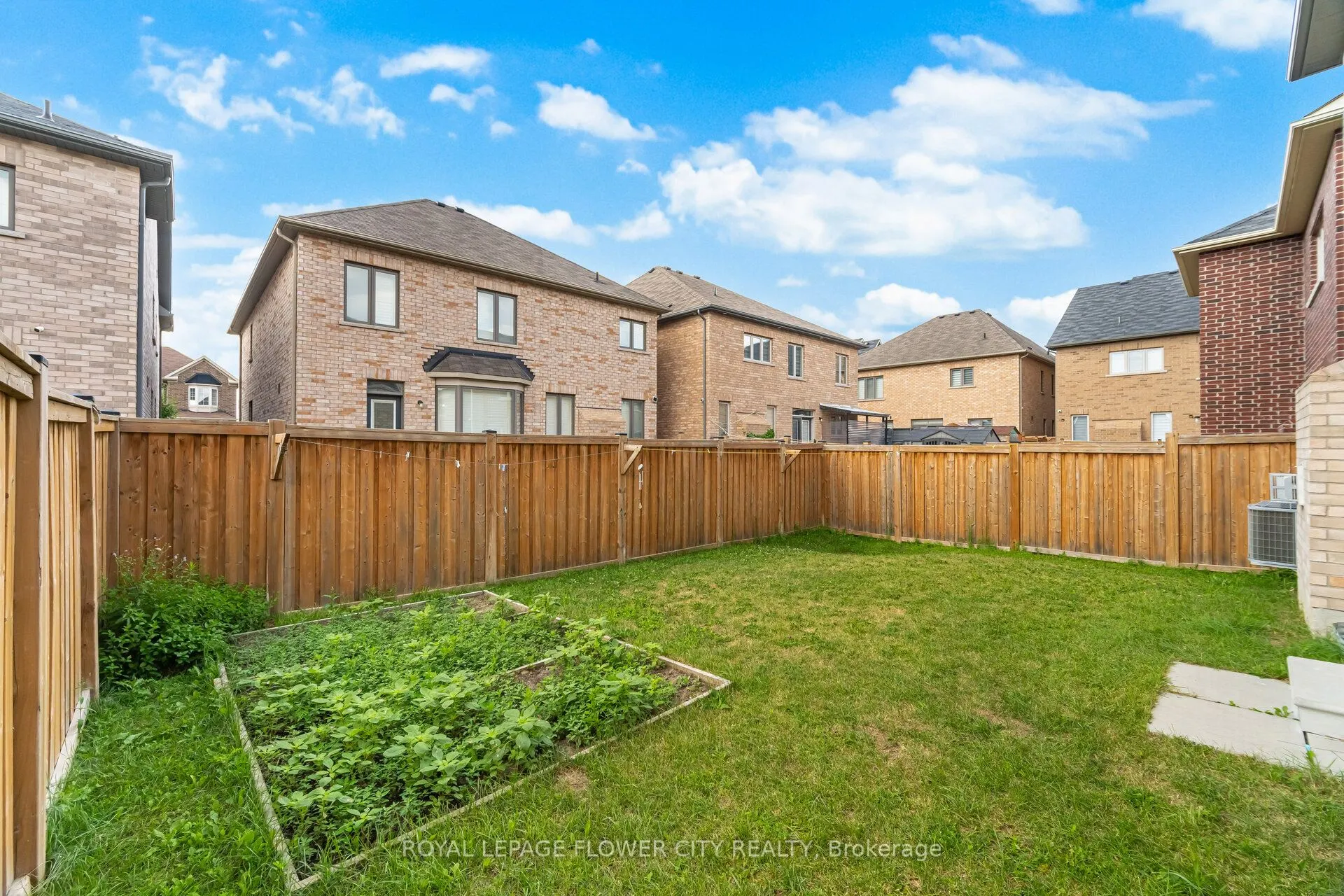 31 O'Connor Crescent