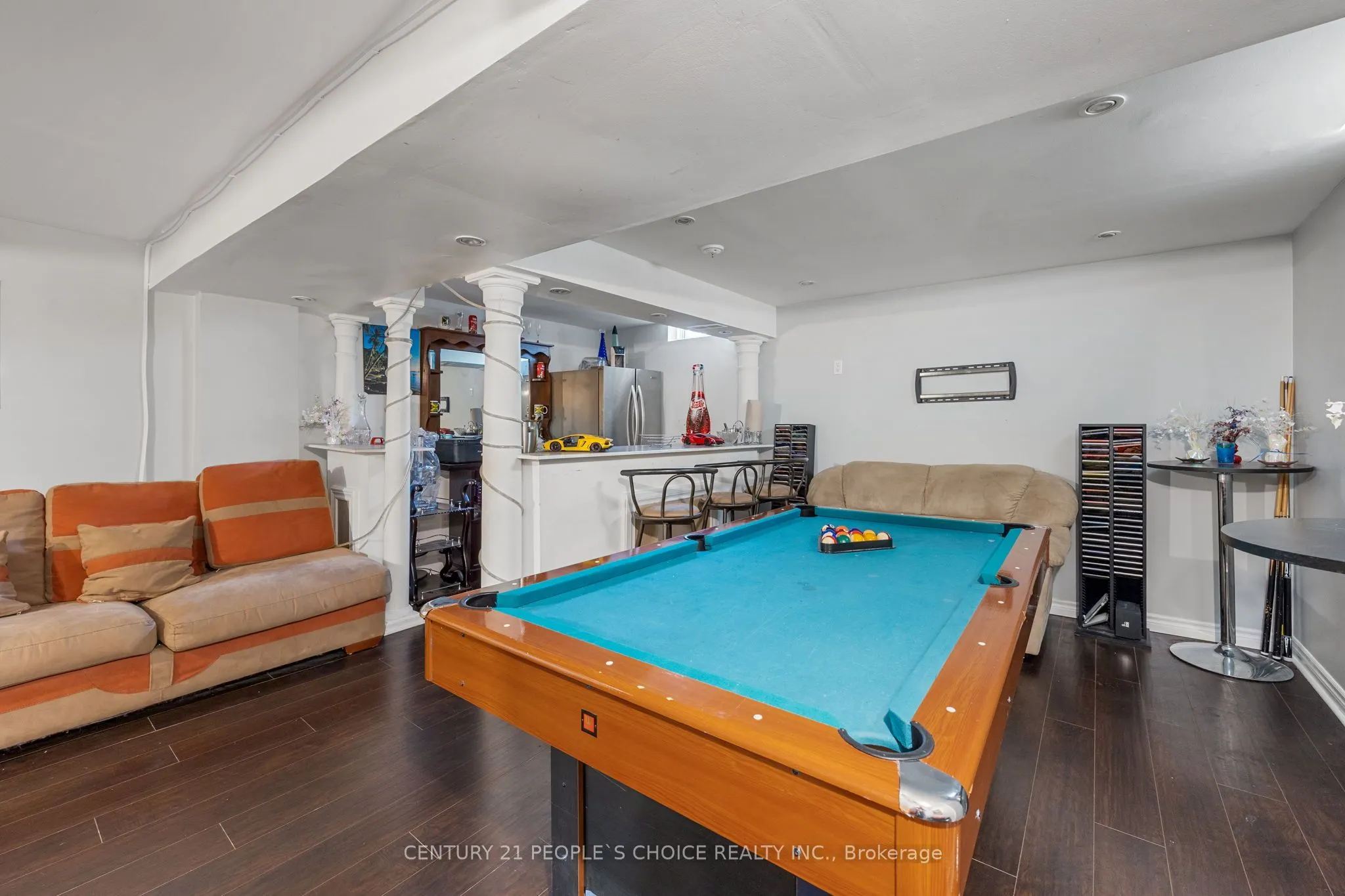 3833 Manatee Way