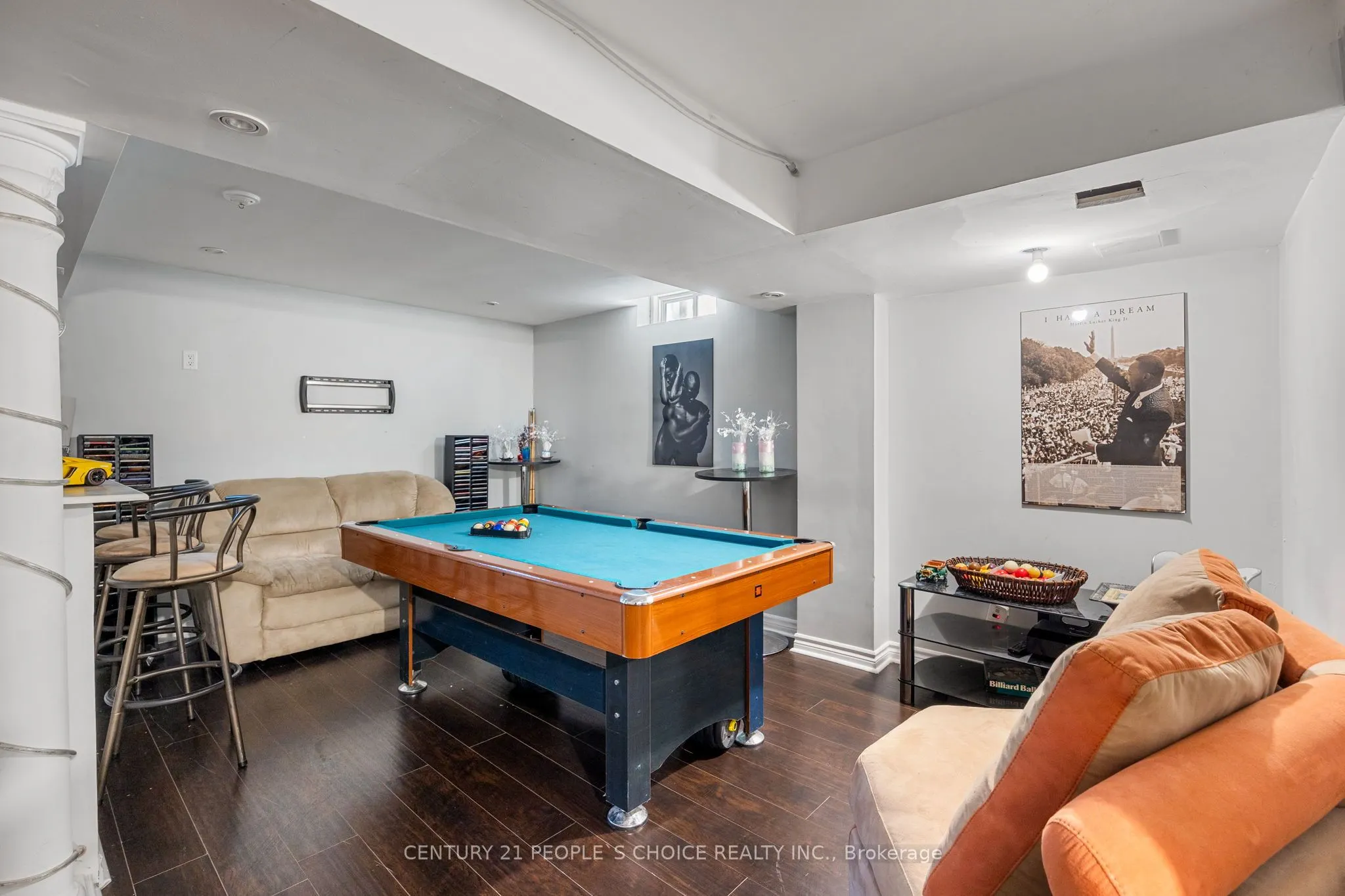 3833 Manatee Way