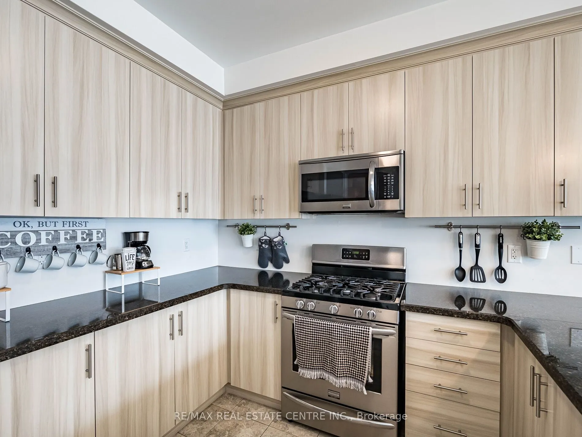 36 Isle Royal Terrace