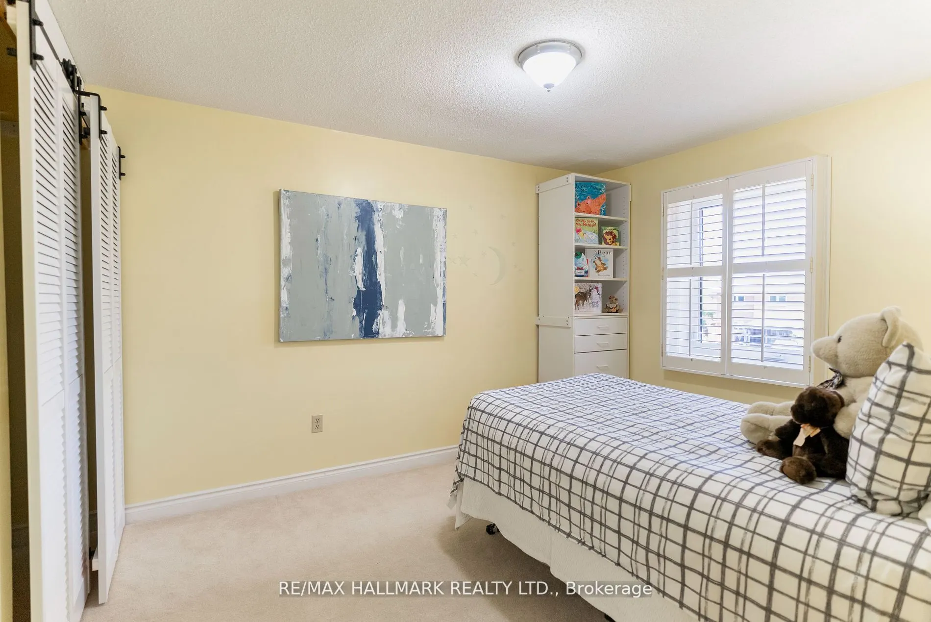 3294 Thorncrest Drive