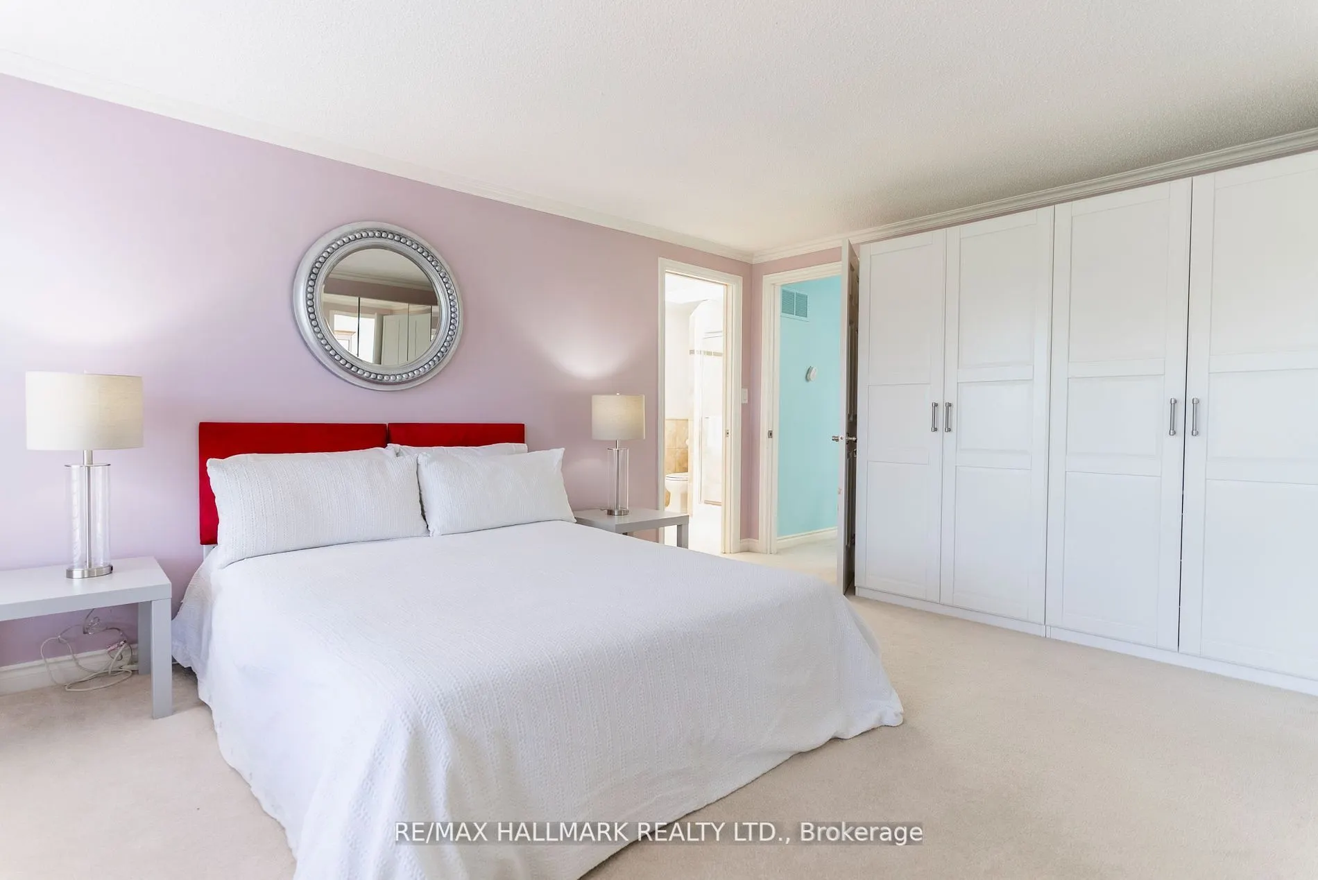 3294 Thorncrest Drive