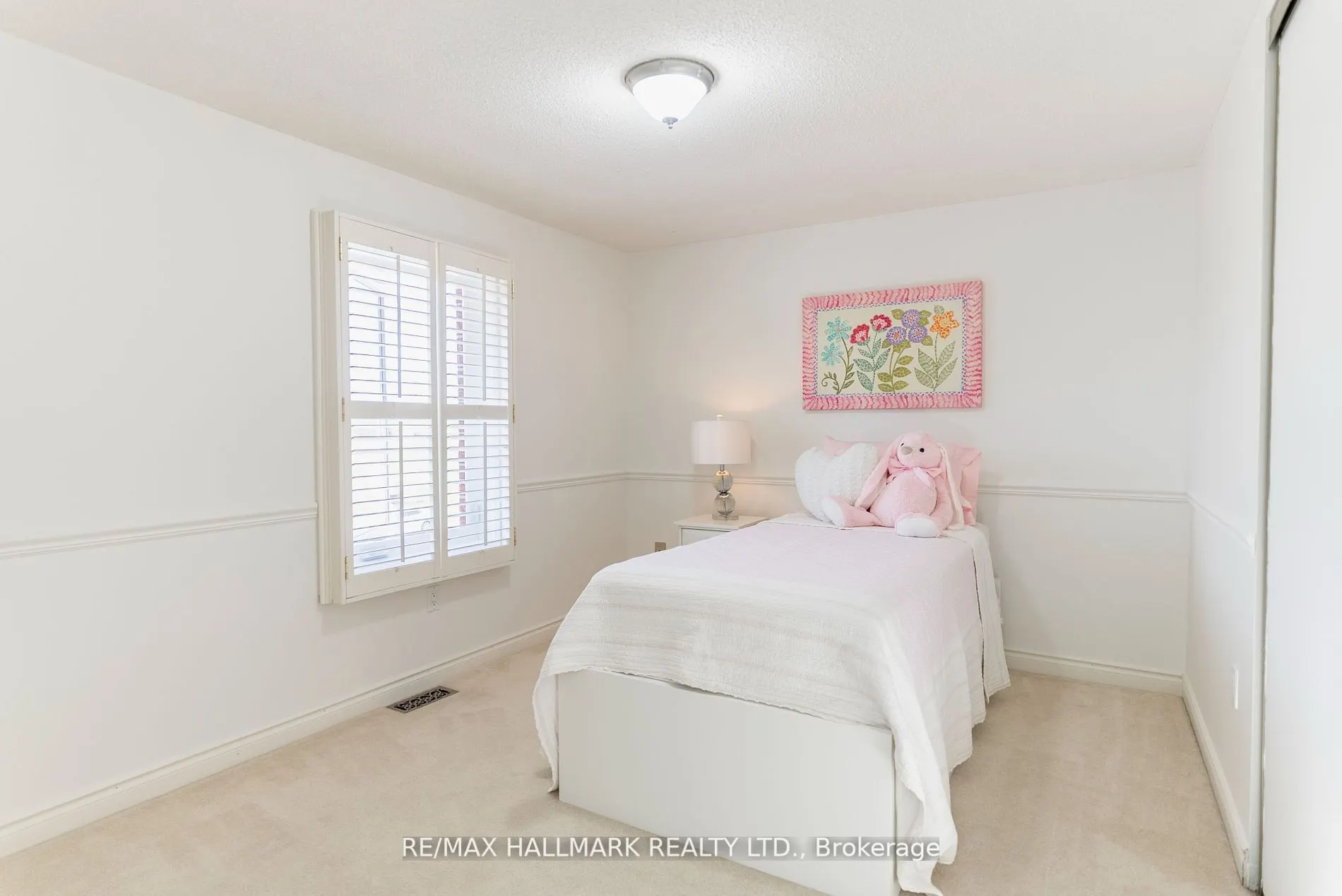 3294 Thorncrest Drive