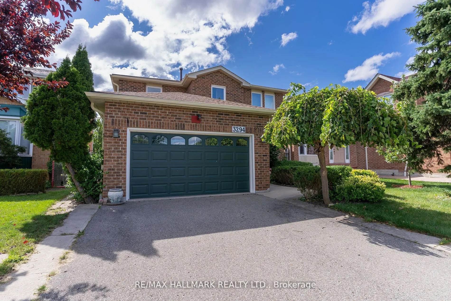 3294 Thorncrest Drive