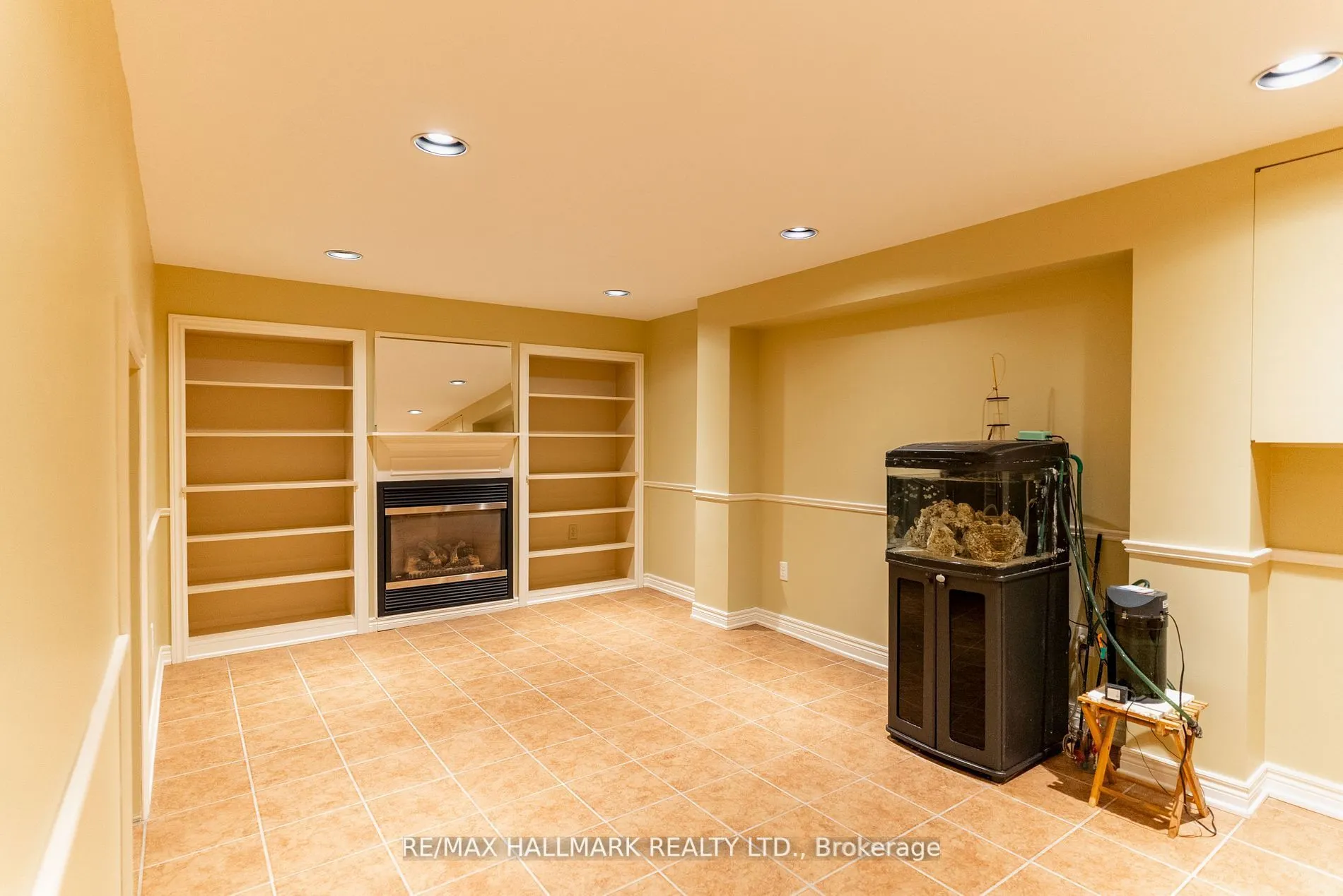 3294 Thorncrest Drive