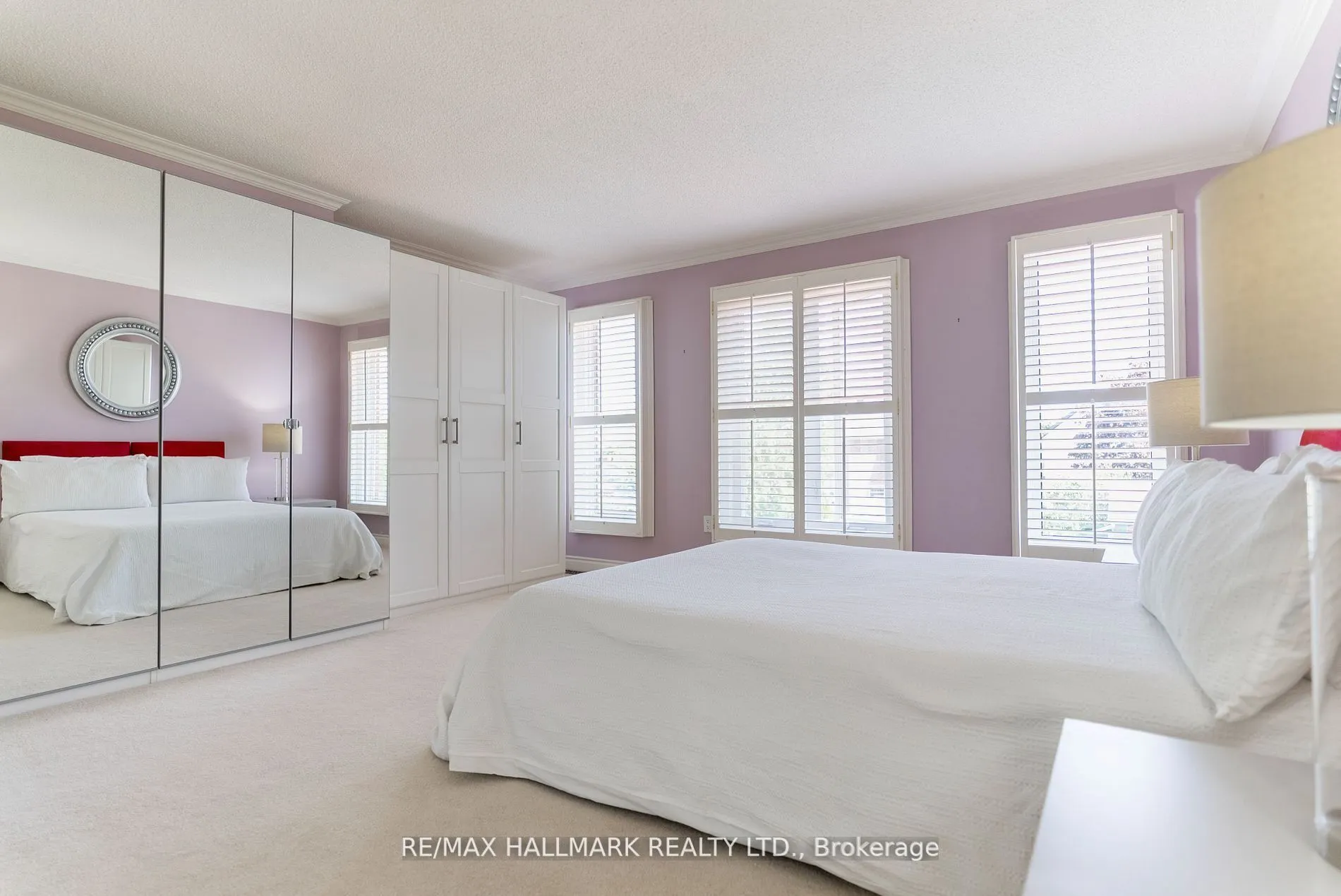 3294 Thorncrest Drive
