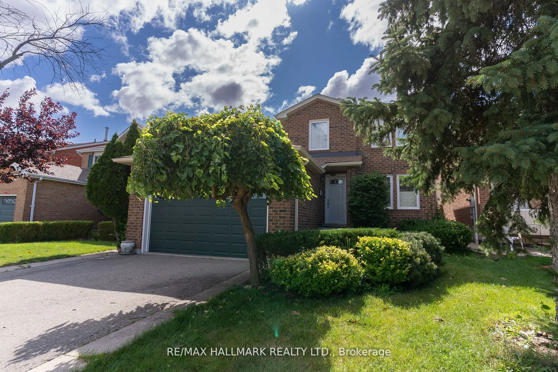 3294 Thorncrest Drive